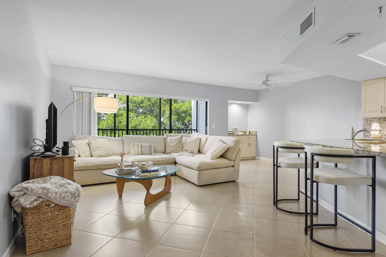1605 S Us Highway 1, #B404, Jupiter, FL 33477 013-018-1605 US1 S B404-1499x1000