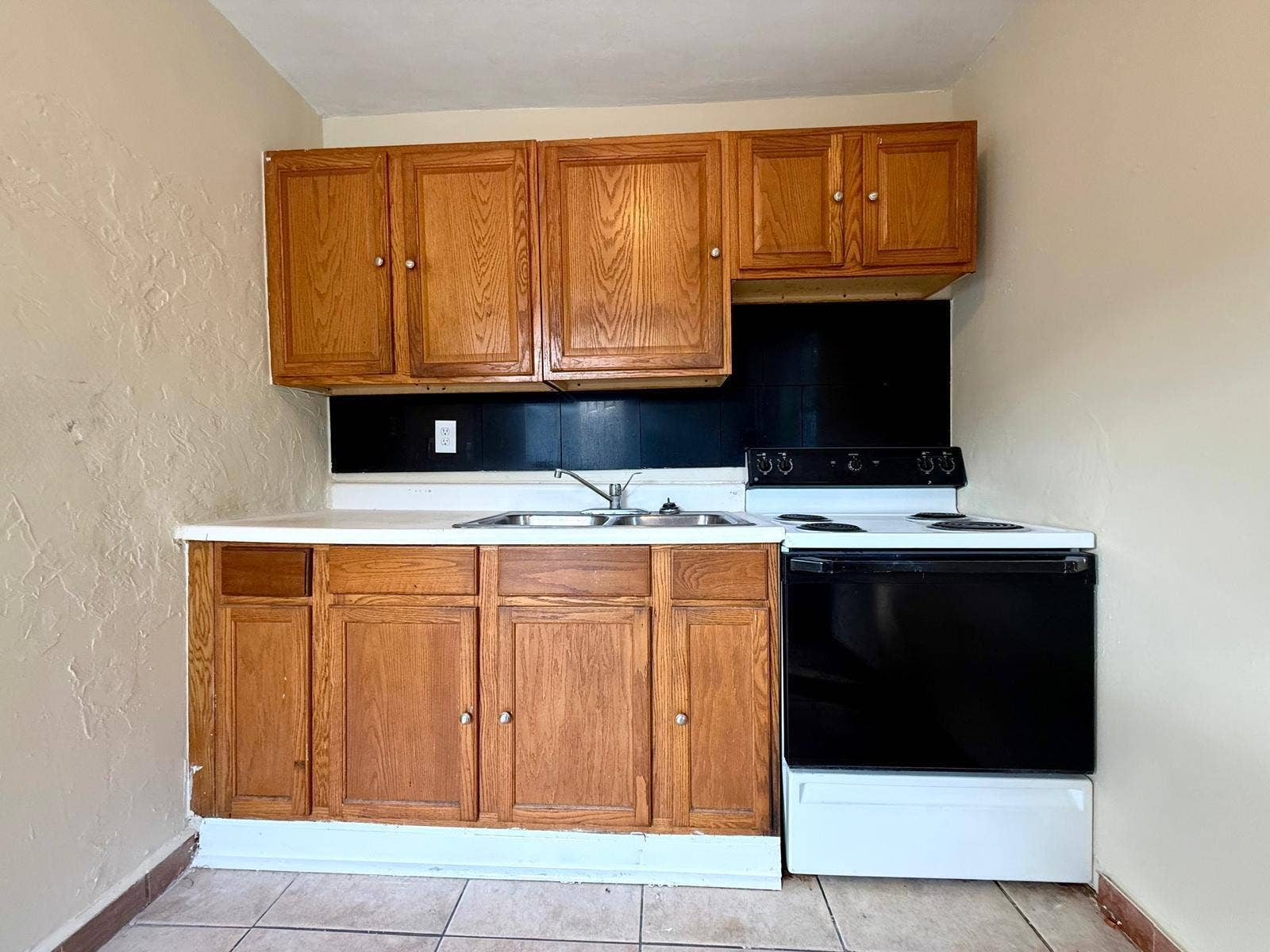 817 2nd Street, #4, West Palm Beach, West Palm Beach, FL 33401 5
