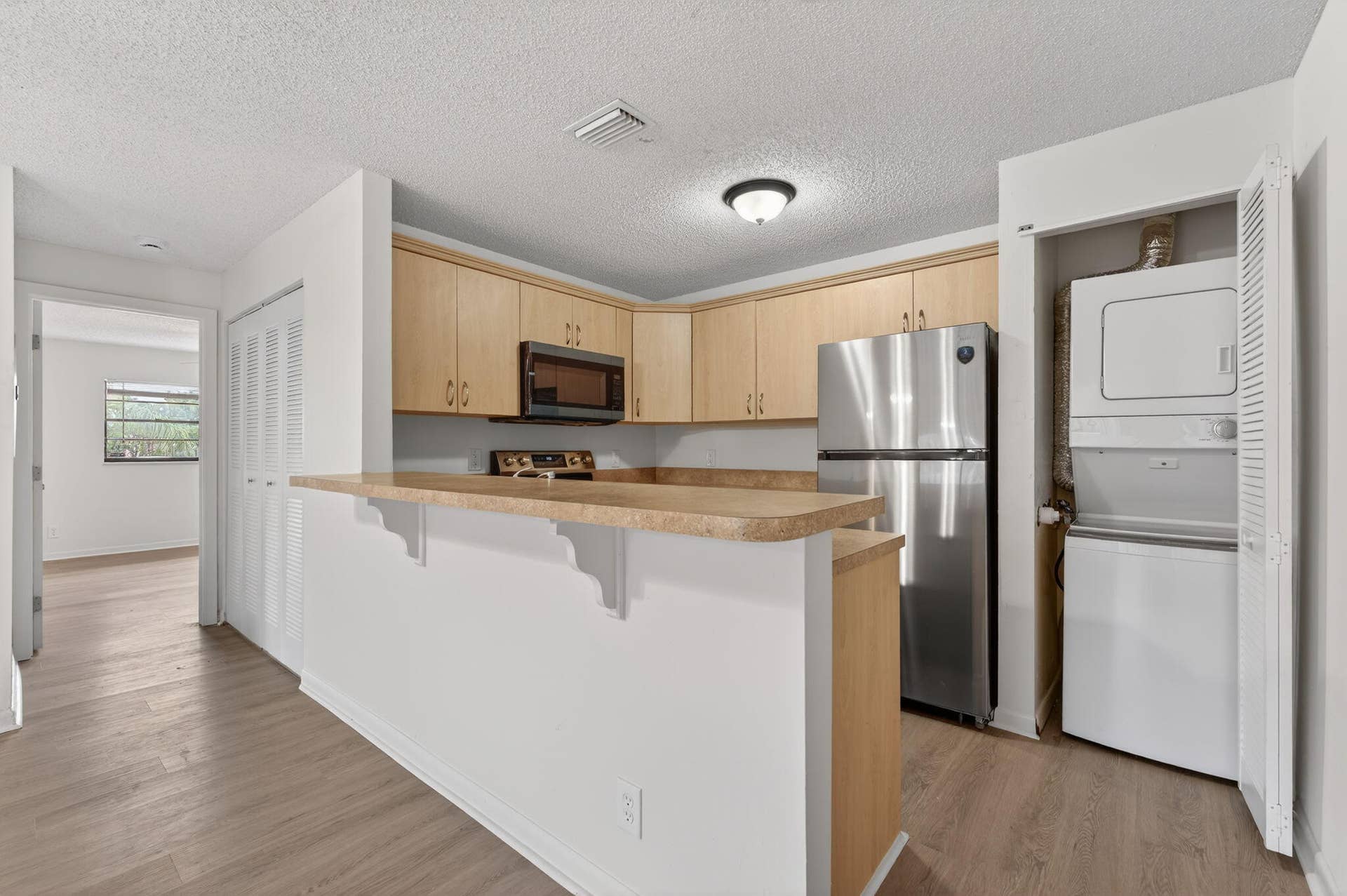 9425 NW 49th Court, Sunrise, FL 33351 interior main