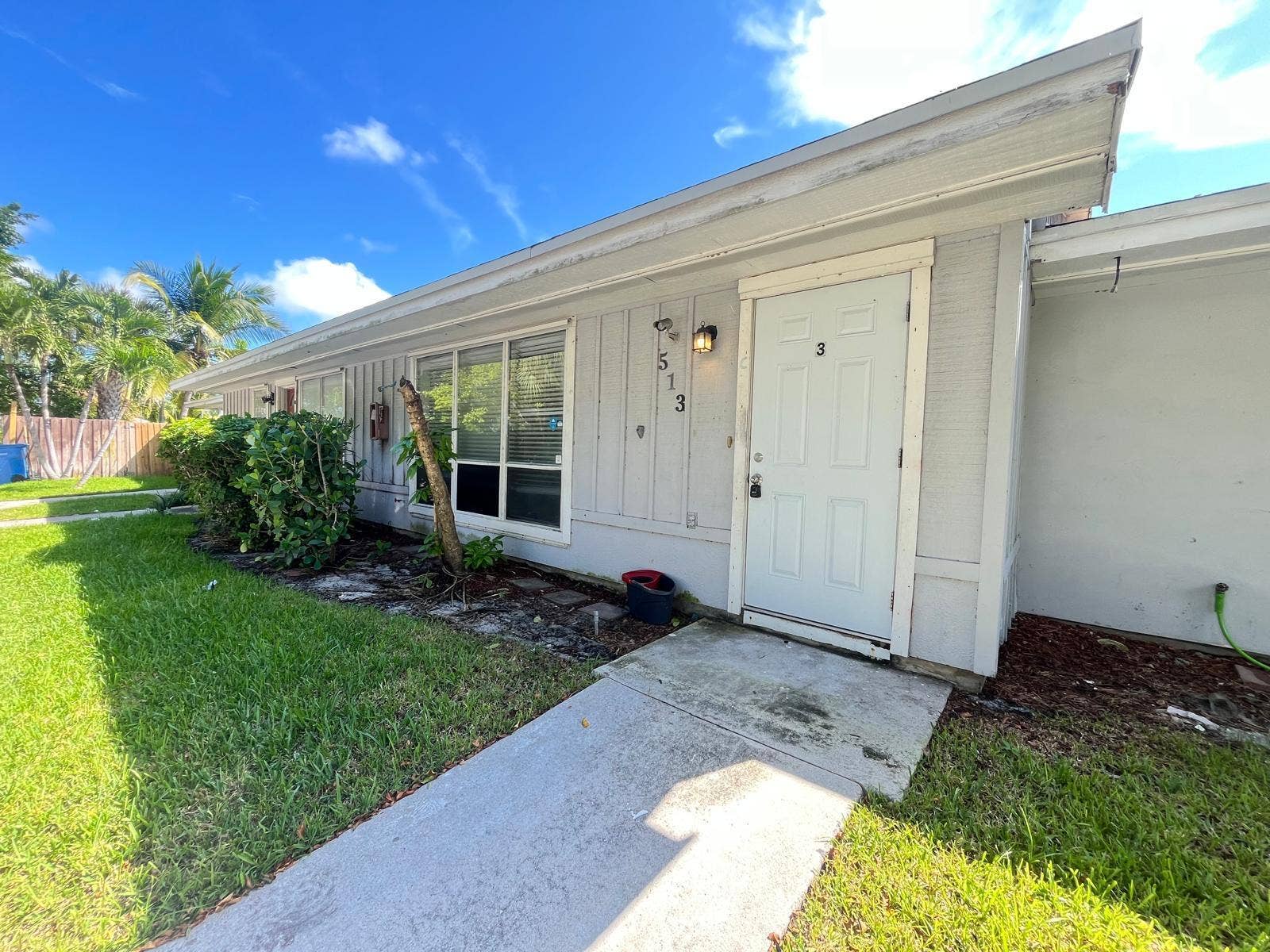 513 Pine Ridge Avenue, #Unit 3, Lantana, FL 33462 WhatsApp Image 2026-10-16 at 14.23.14 (1