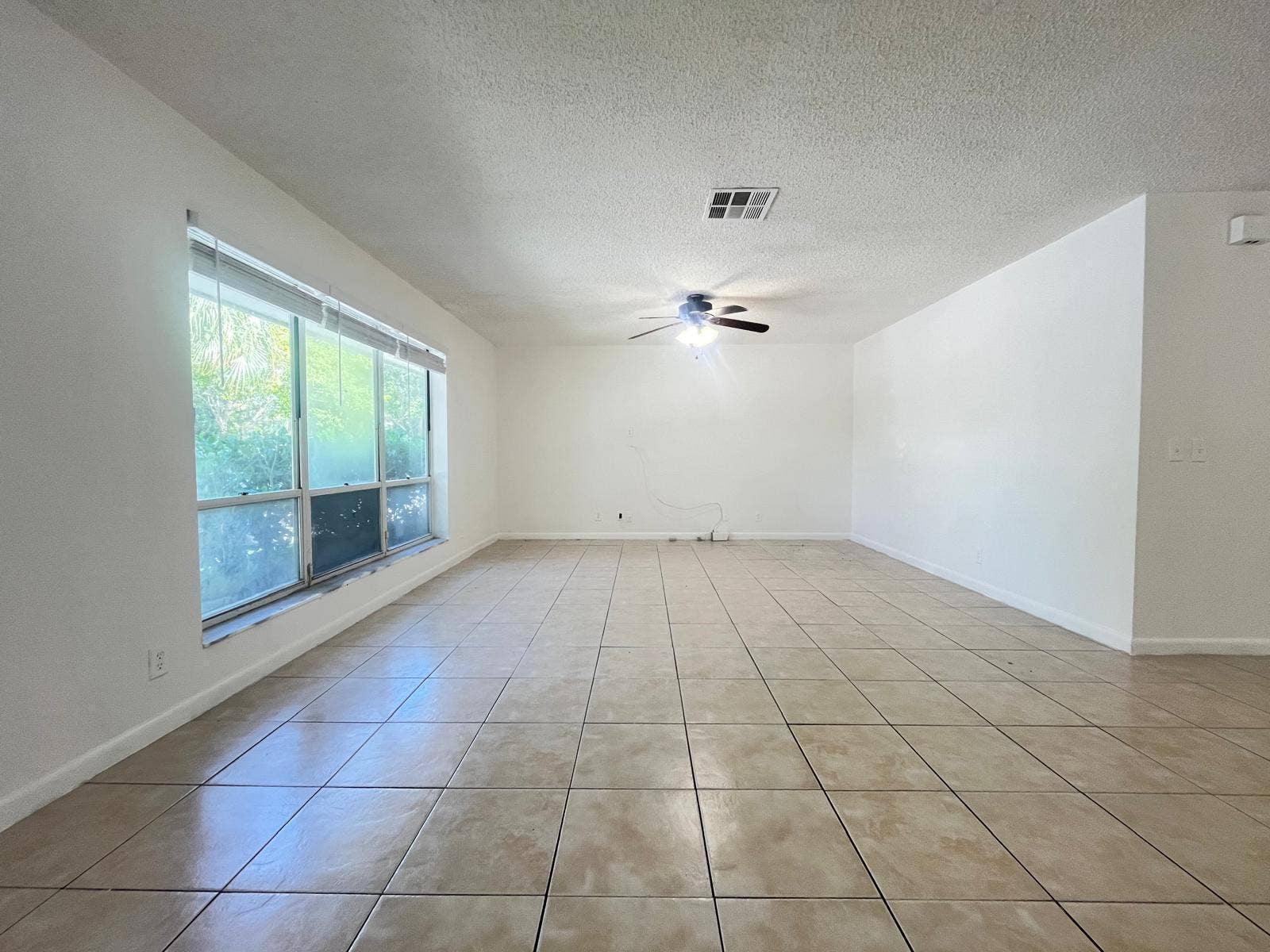 513 Pine Ridge Avenue, #Unit 3, Lantana, FL 33462 WhatsApp Image 2026-10-16 at 14.23.06