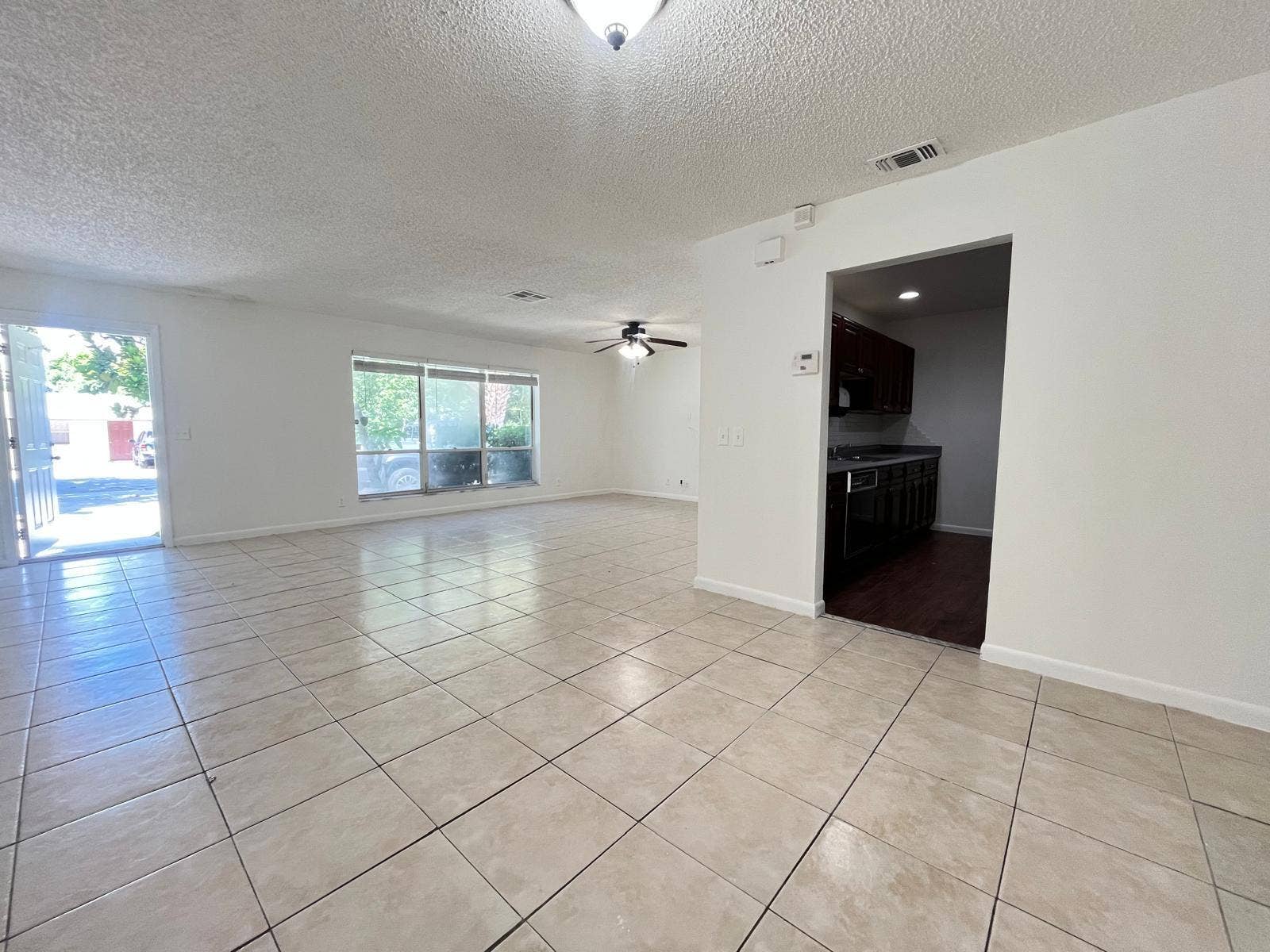 513 Pine Ridge Avenue, #Unit 3, Lantana, FL 33462 WhatsApp Image 2026-10-16 at 14.23.07 (5