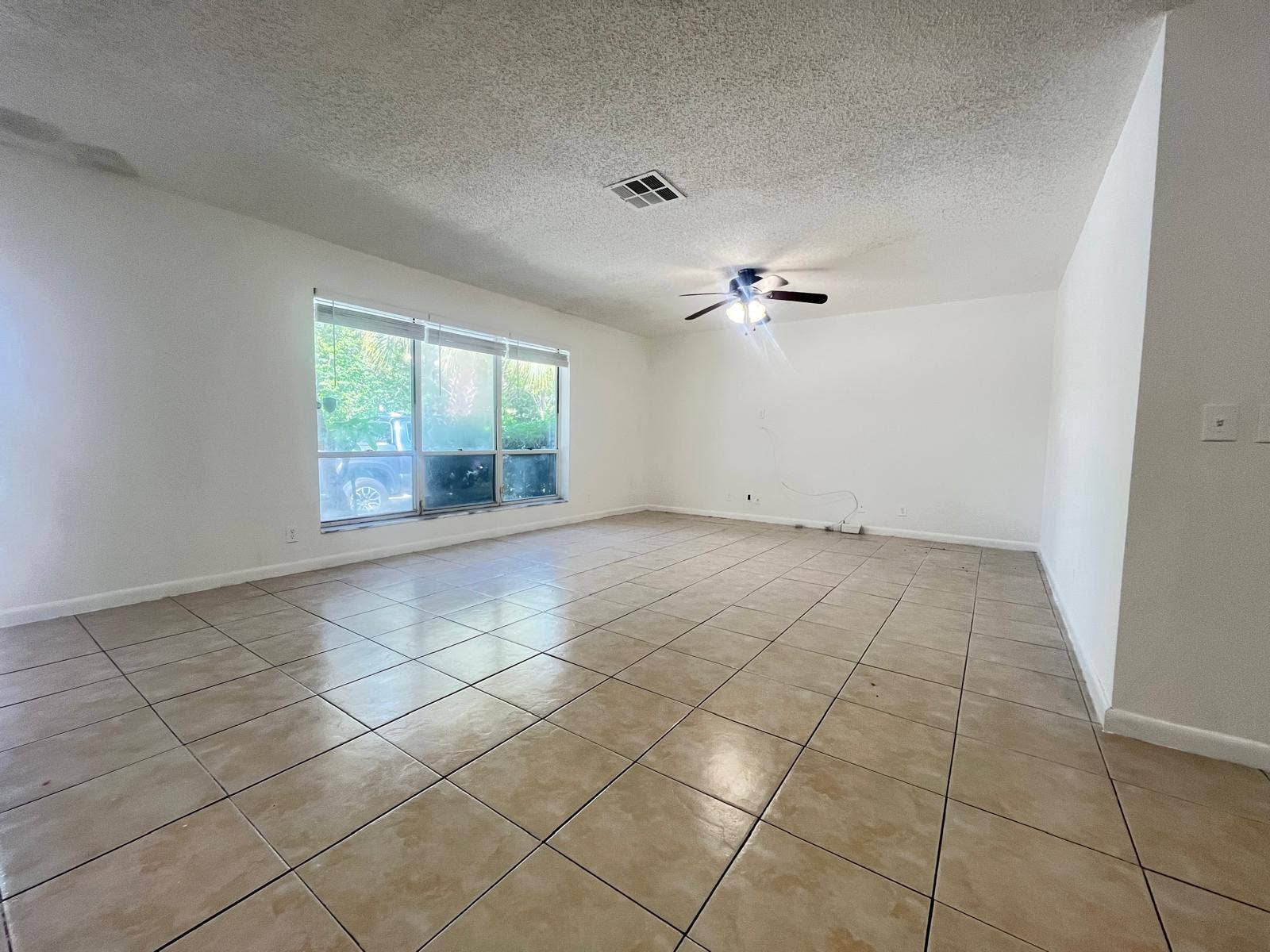 513 Pine Ridge Avenue, #Unit 3, Lantana, FL 33462 WhatsApp Image 2026-10-16 at 14.23.06 (1