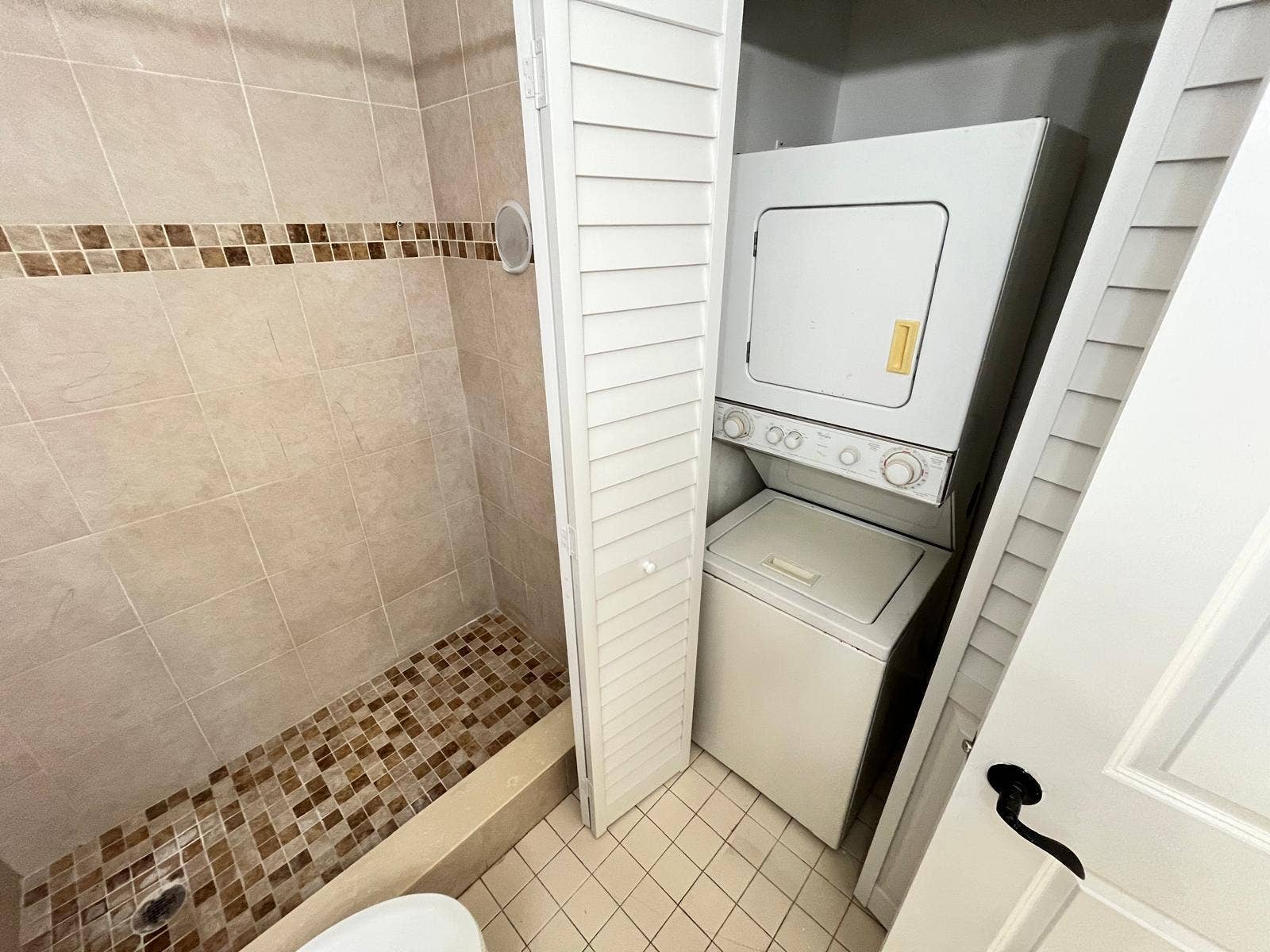 513 Pine Ridge Avenue, #Unit 3, Lantana, FL 33462 WhatsApp Image 2026-10-16 at 14.23.07 (7