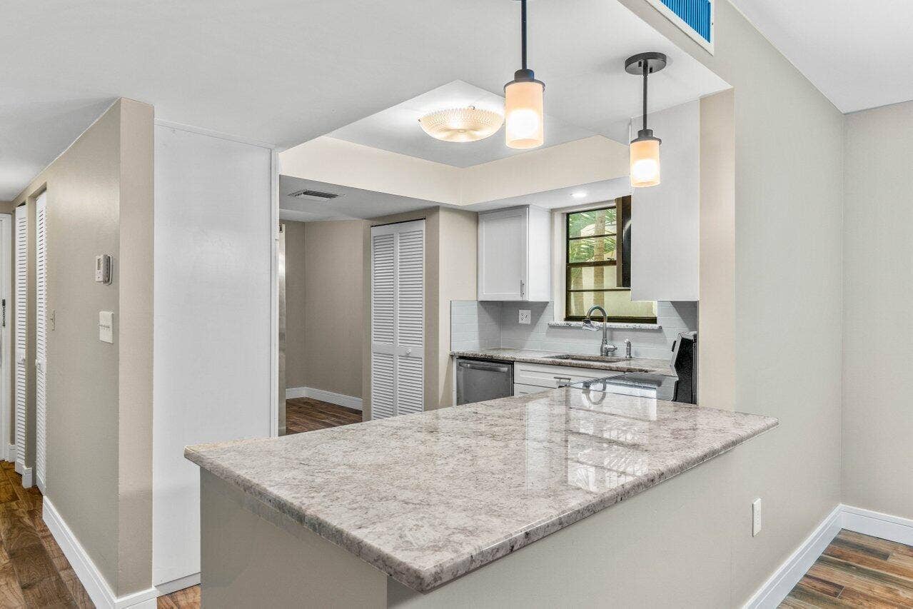 1555 S FEDERAL Highway, #203, Delray Beach, Delray Beach, FL 33483 008-1555SouthFederalHighway-Unit203-Delr