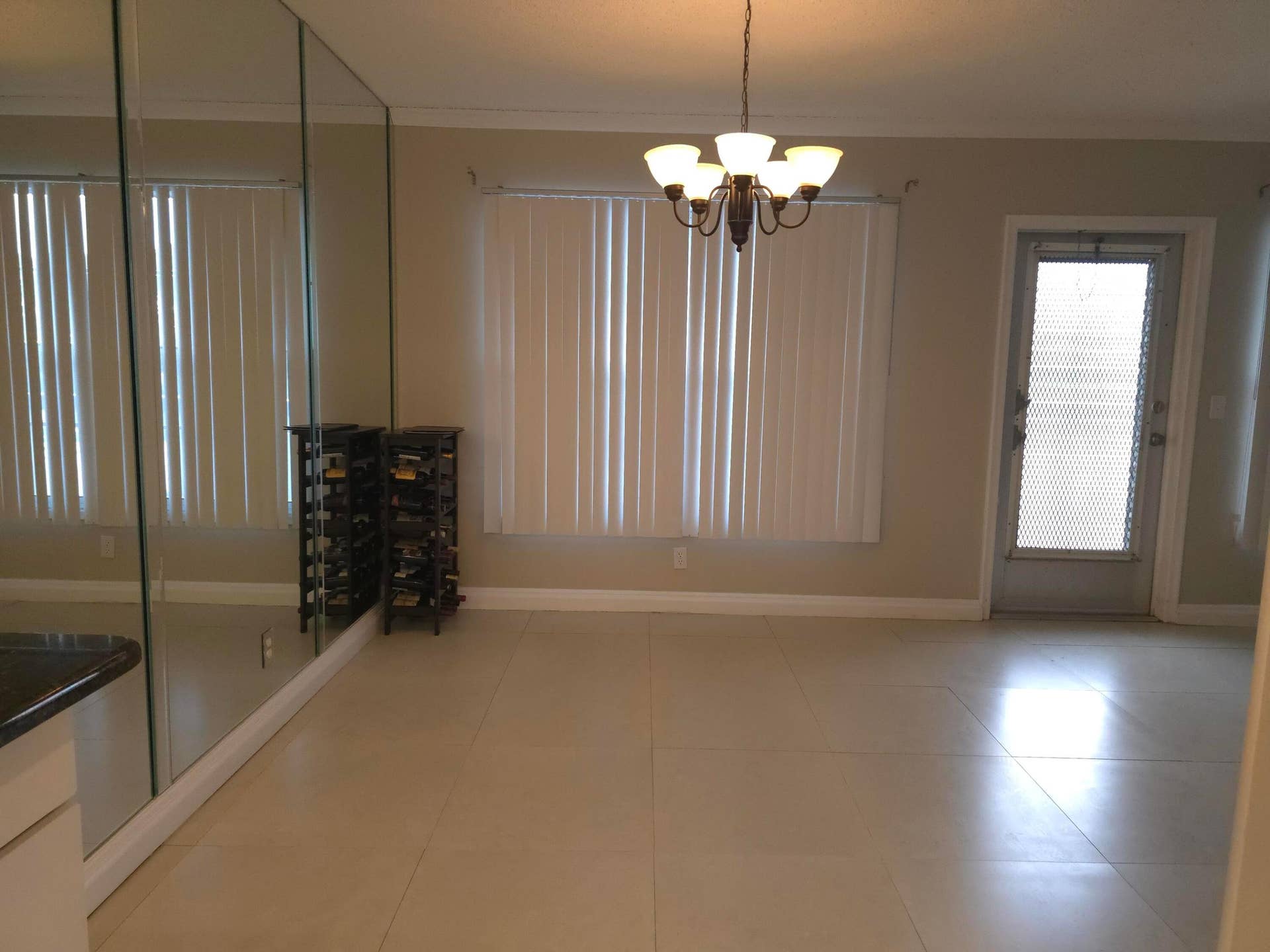413 GREENBRIER A, West Palm Beach, FL 33417 Dining room