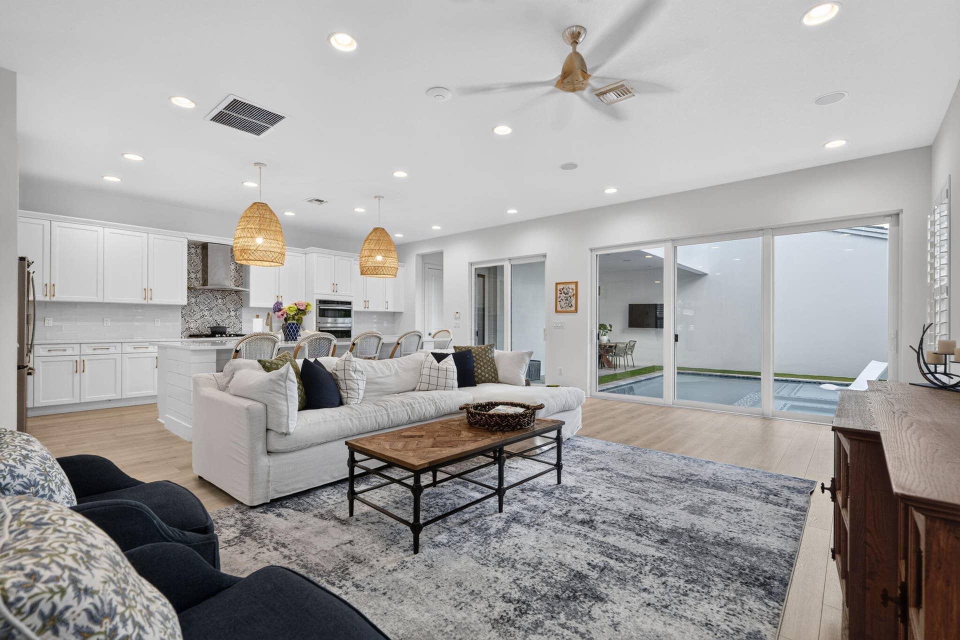 13241 Alton Road, Palm Beach Gardens, FL 33418 FamilyRoomKitchen