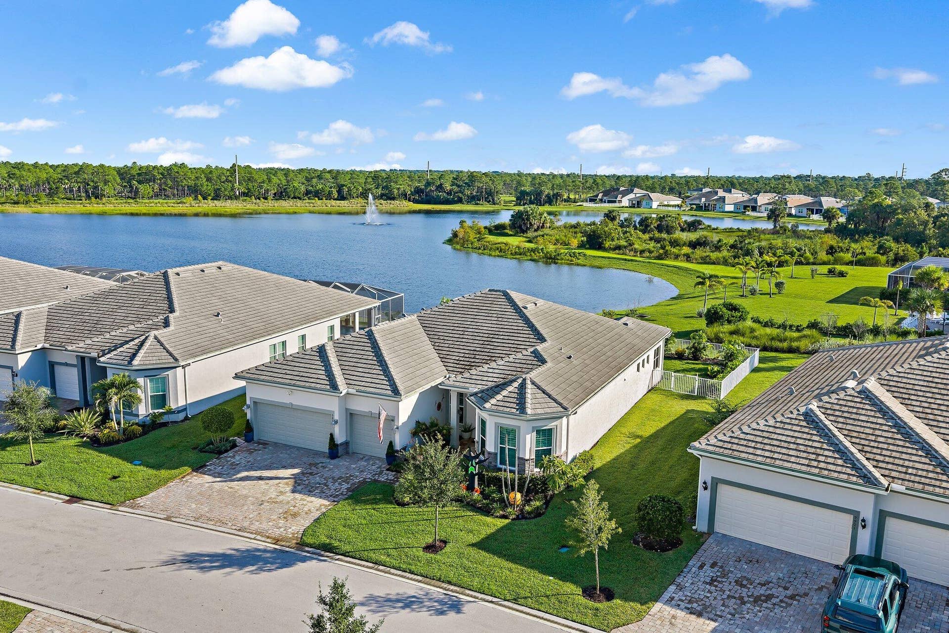 012-9891SWLegacyDr-Stuart-SMALL