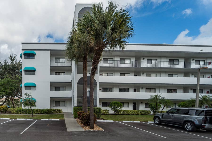 Property photo for 4725 Lucerne Lakes Blvd E E, #401, Lake Worth, FL