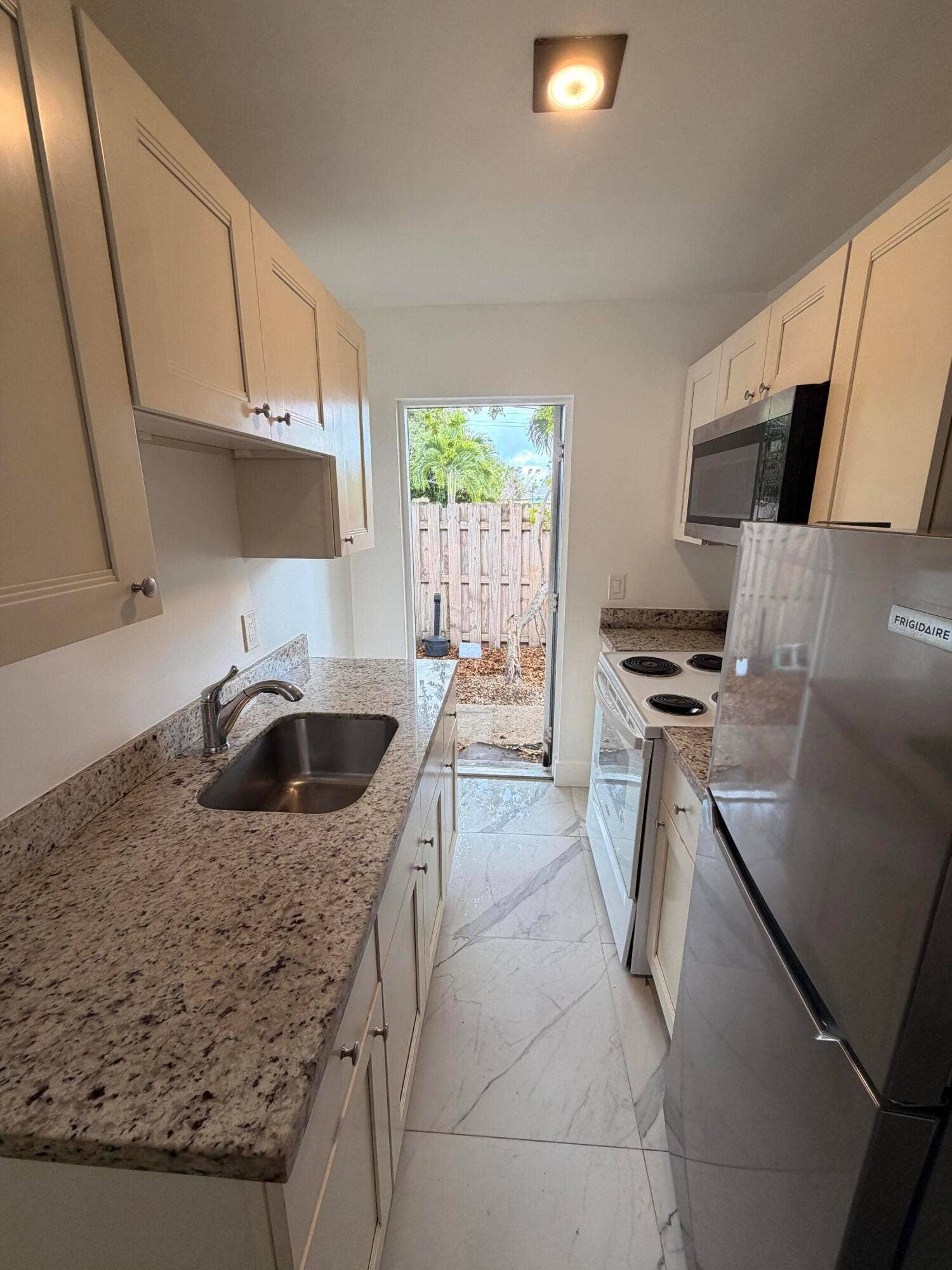 11 SW 6th Avenue, #6, Delray Beach, Delray Beach, FL 33444 IMG_1798