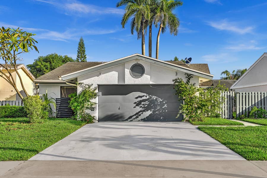 Property photo for 82 BAYTREE Circle, Boynton Beach, FL