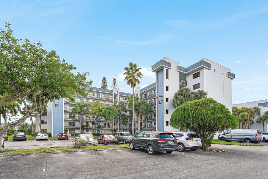 Property photo for 4700 Lucerne Lakes Blvd W, #306, Lake Worth, FL