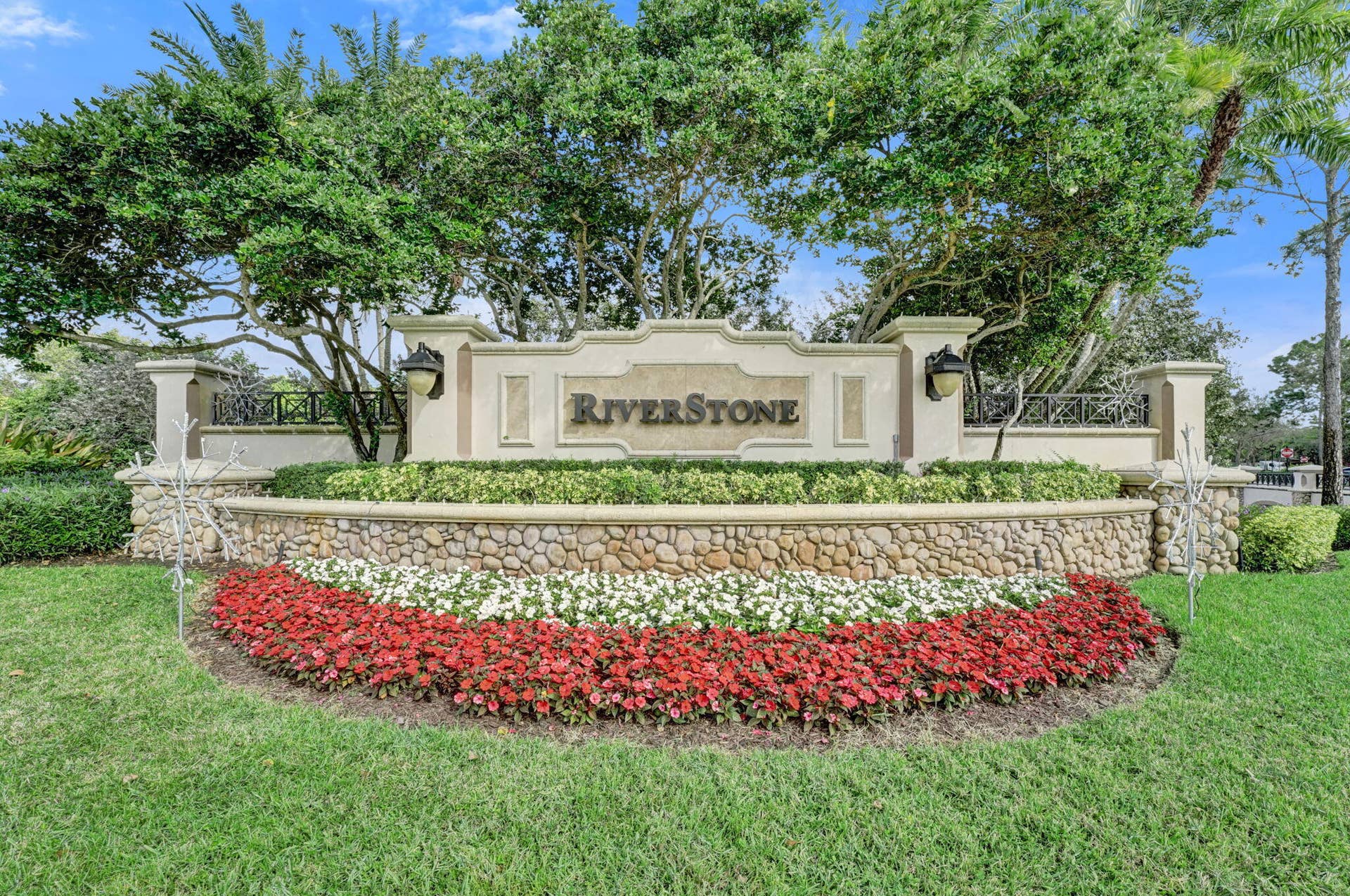 RIVERSTONE- Exclusive gated west Davie community