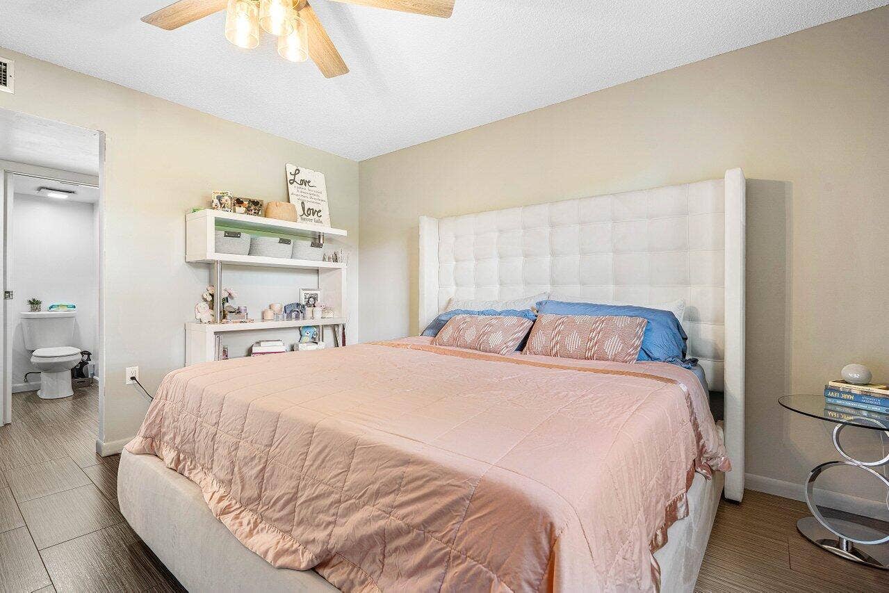014-6121BalboaCircle-103-BocaRaton-FL-33