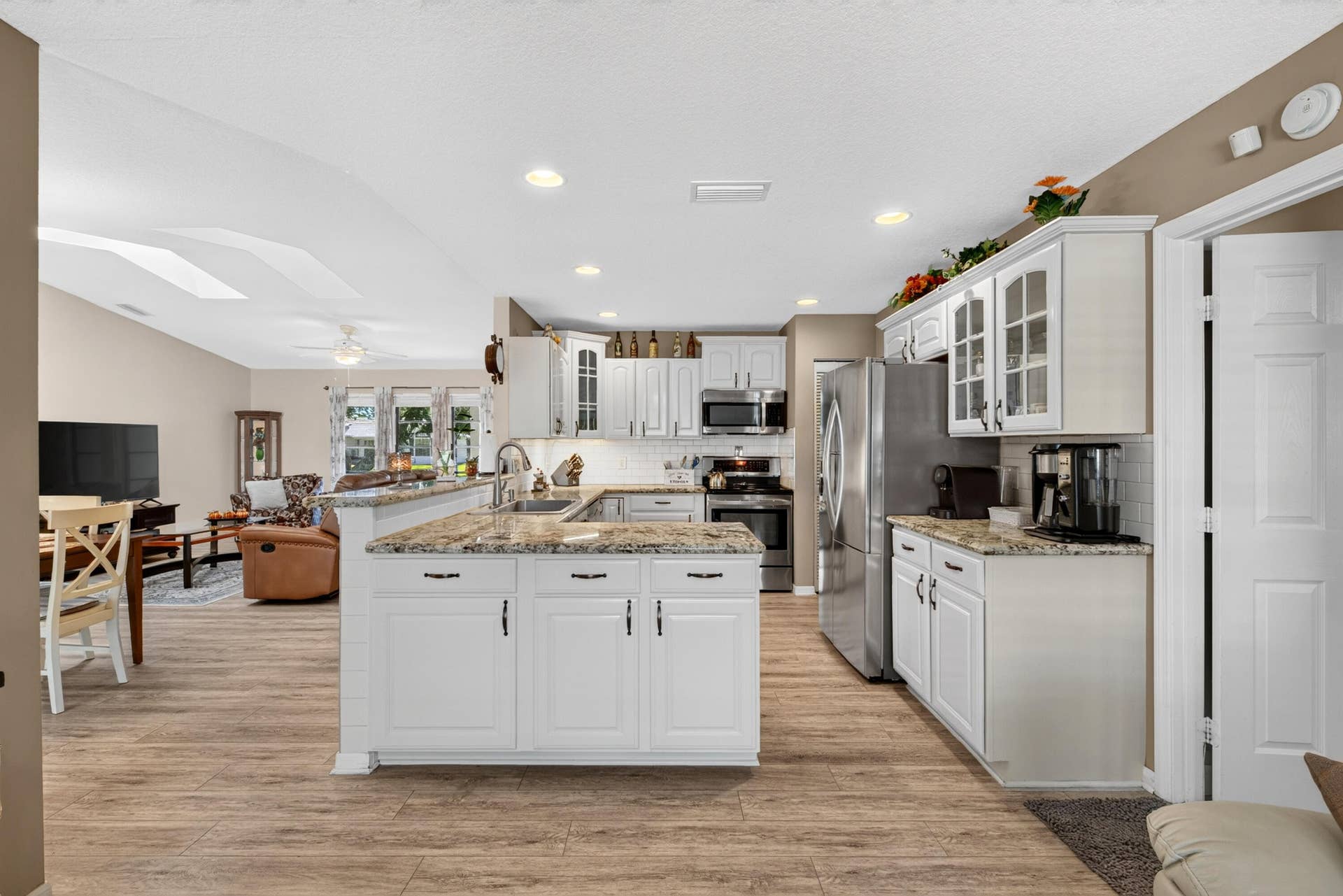 755 SW Tupper Lane, Port St Lucie, FL 34953 CM MEDIA -31