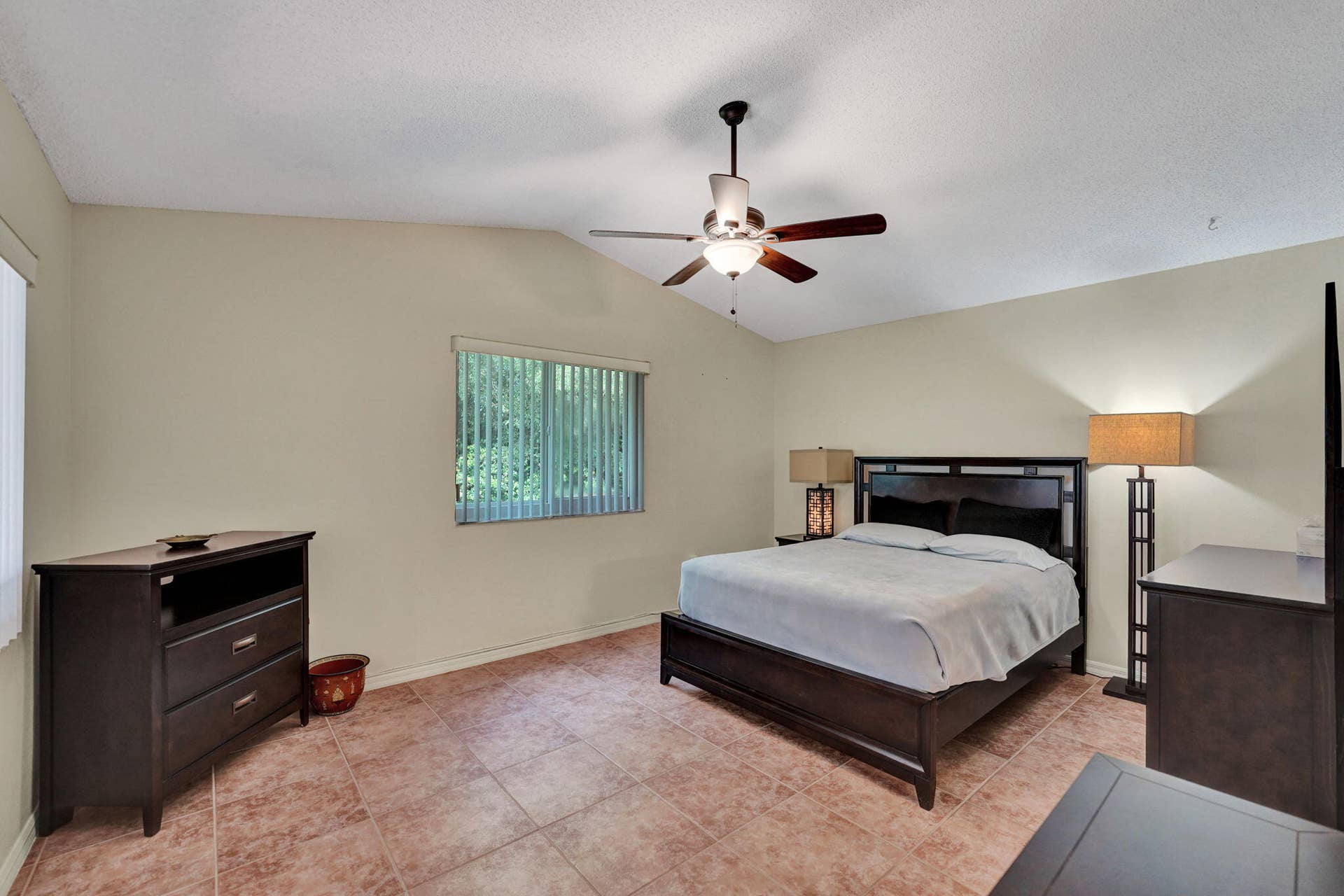 226 SW 206TH Avenue, Pembroke Pines, FL 33029 Master Bdrm