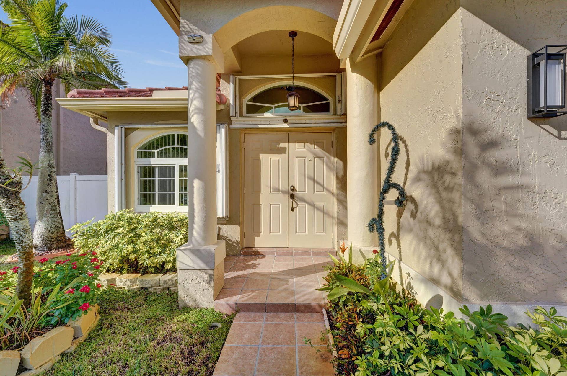 226 SW 206TH Avenue, Pembroke Pines, FL 33029 20-web-or-mls-DSC03014