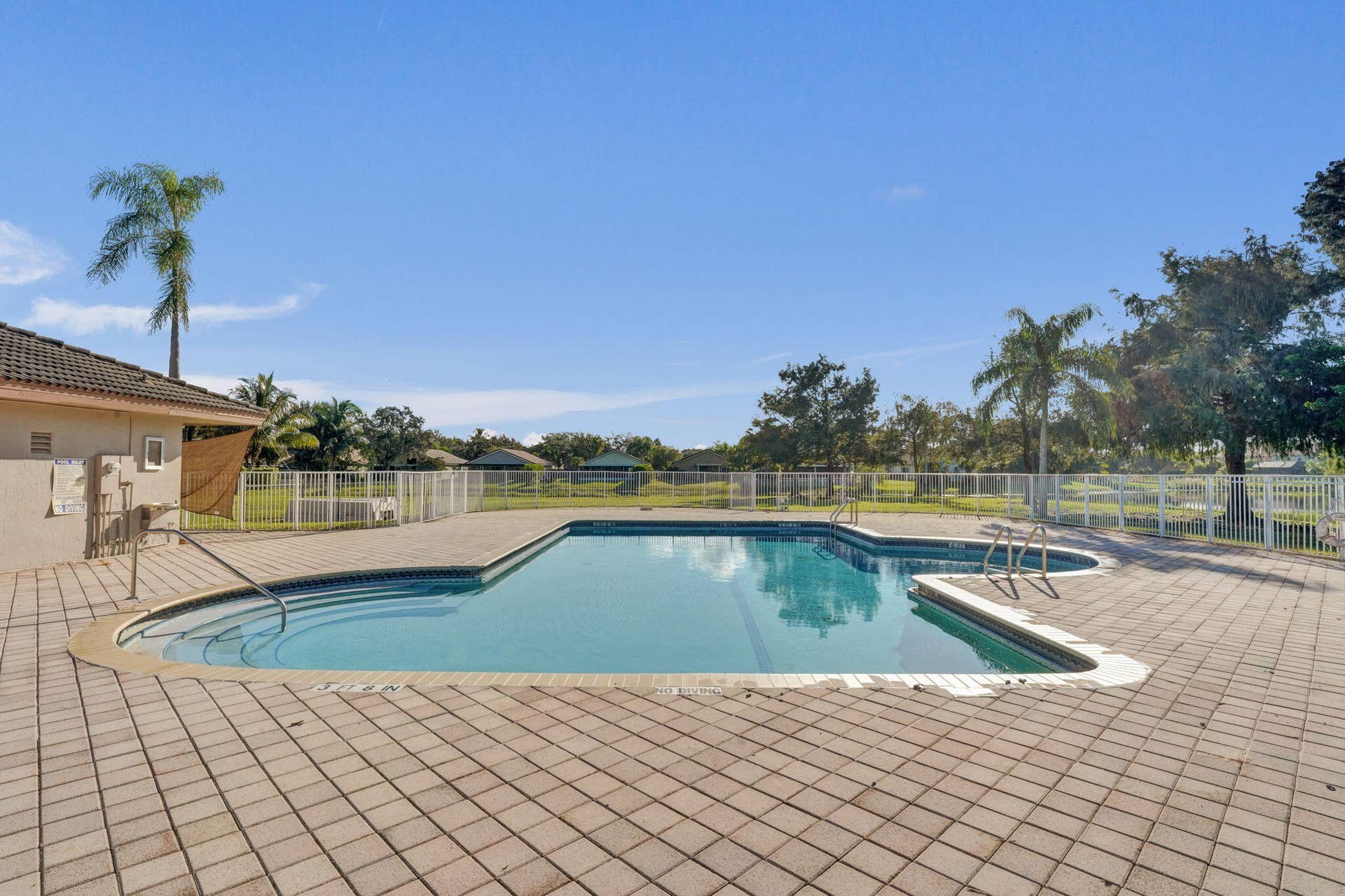 226 SW 206TH Avenue, Pembroke Pines, FL 33029 Community Pool