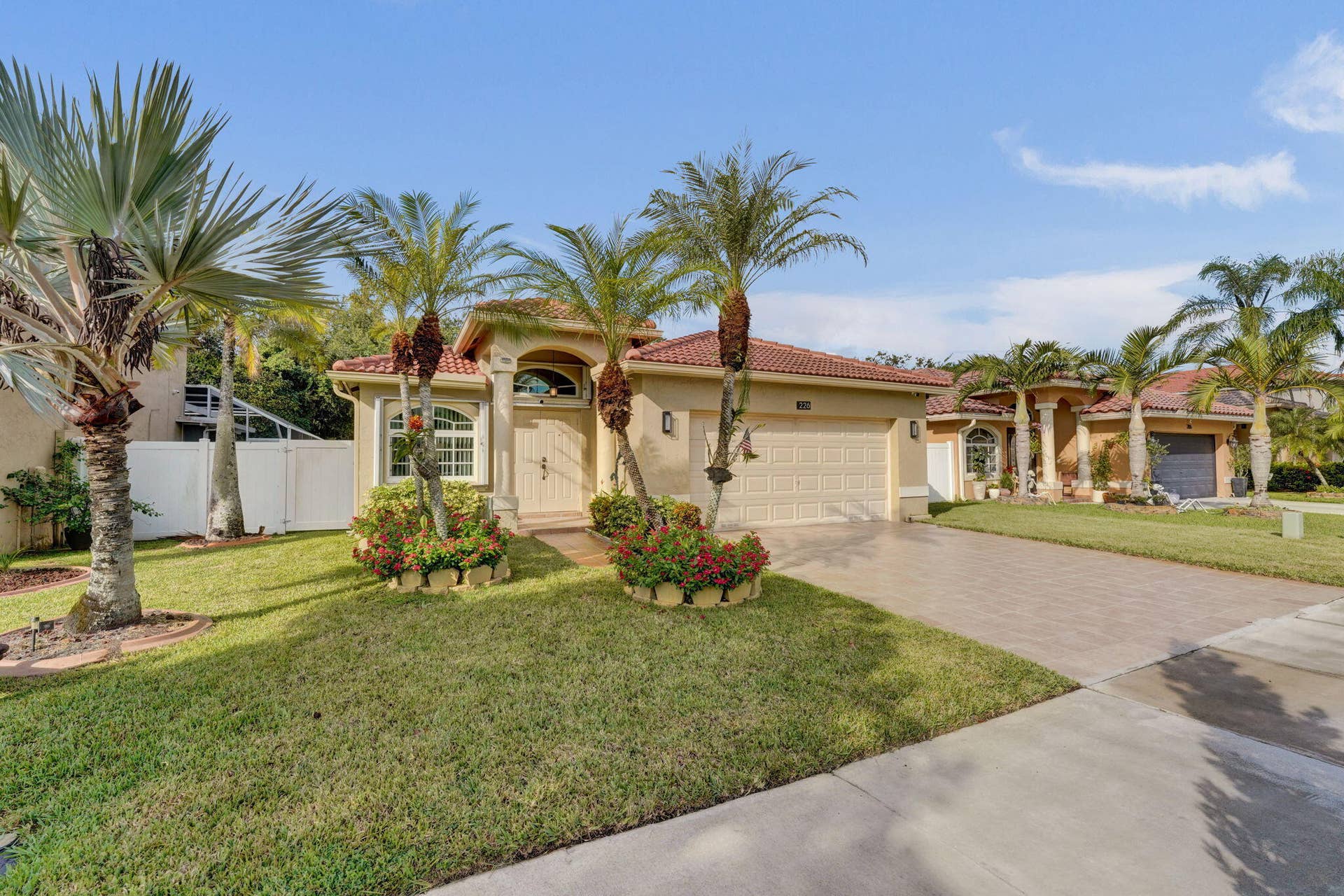 226 SW 206TH Avenue, Pembroke Pines, FL 33029 17-web-or-mls-DSC03005