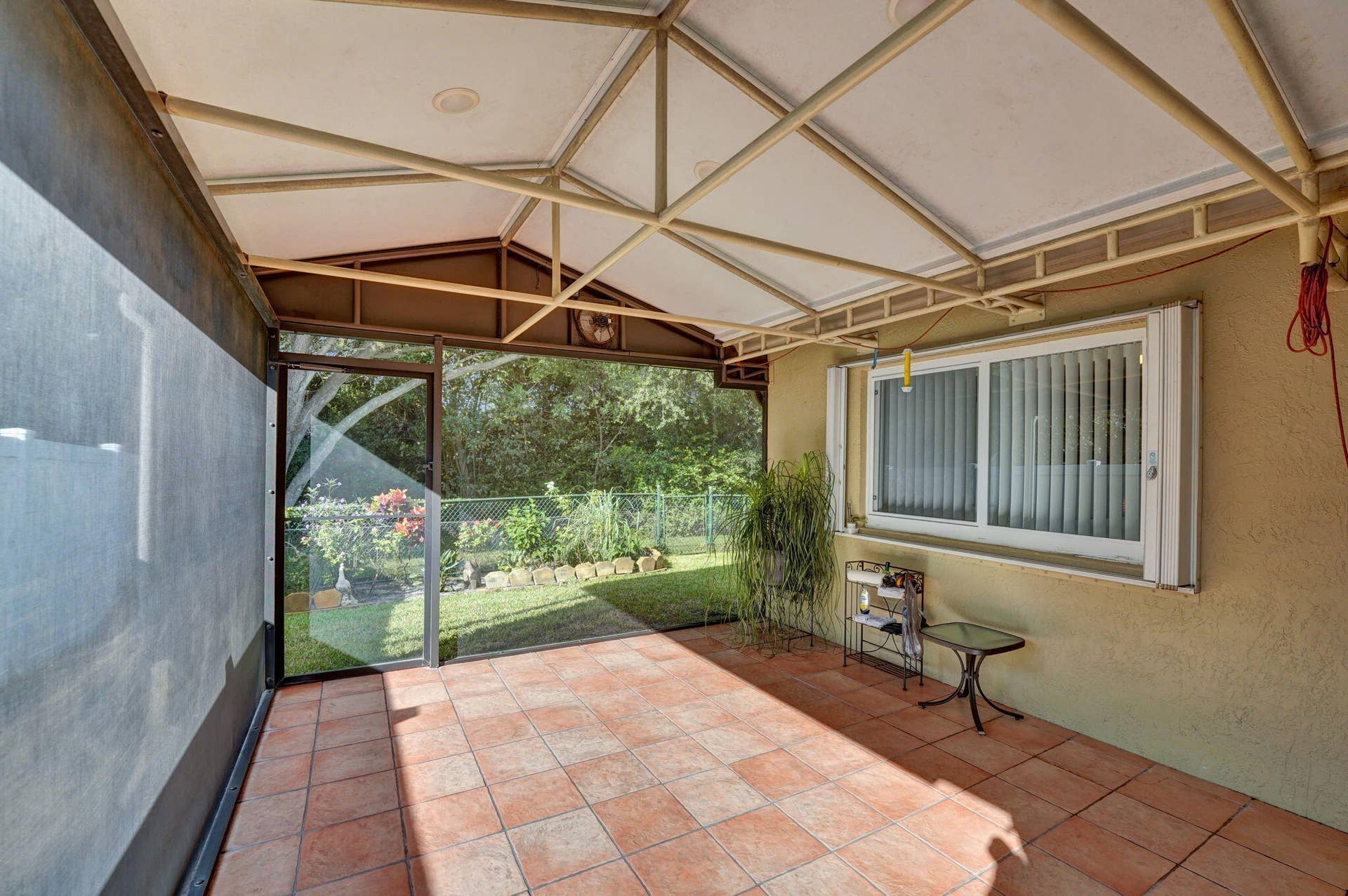 226 SW 206TH Avenue, Pembroke Pines, FL 33029 73-web-or-mls-DSC02978