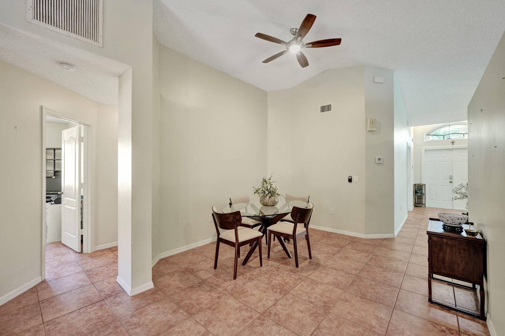 226 SW 206TH Avenue, Pembroke Pines, FL 33029 55-web-or-mls-DSC02924