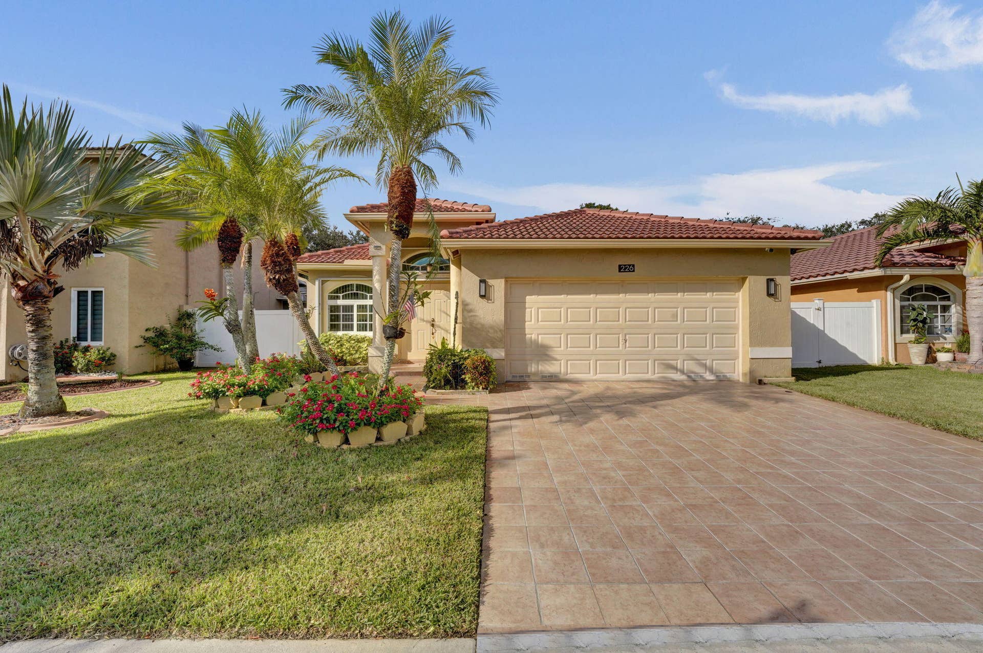 226 SW 206TH Avenue, Pembroke Pines, FL 33029 18-web-or-mls-DSC03008