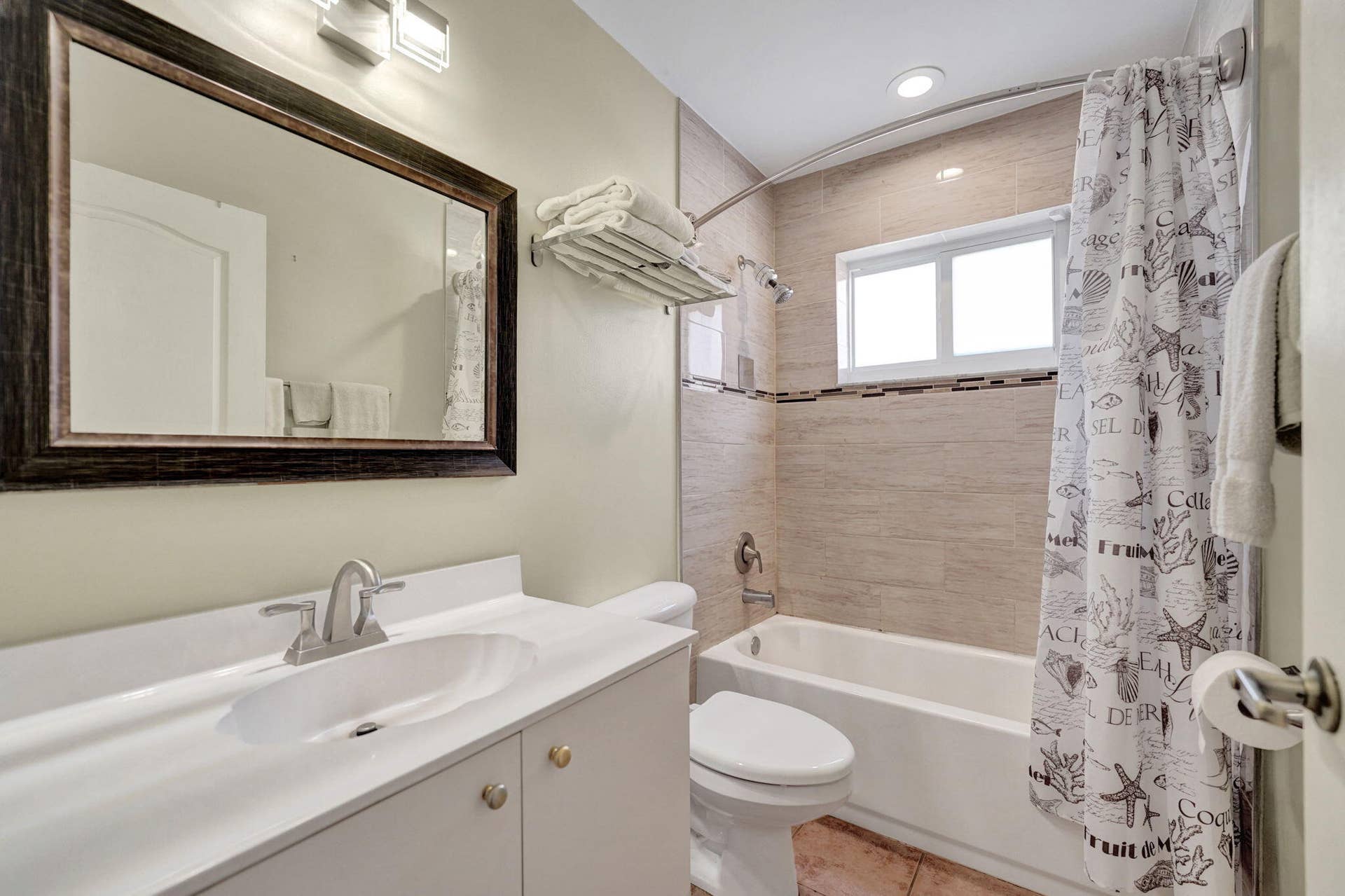 226 SW 206TH Avenue, Pembroke Pines, FL 33029 Bathroom