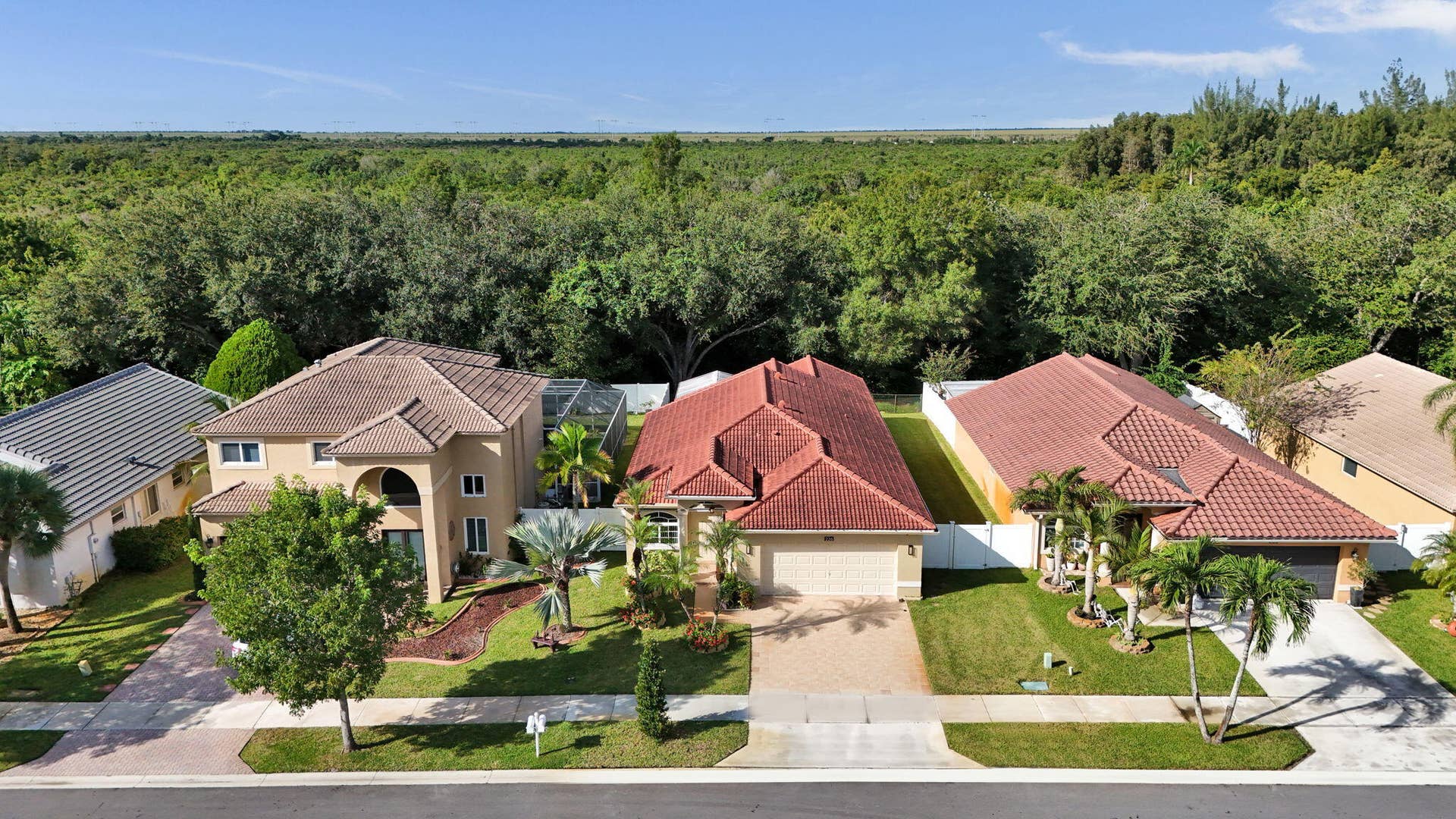 226 SW 206TH Avenue, Pembroke Pines, FL 33029 1-web-or-mls-DJI_20261015100223_0724_D