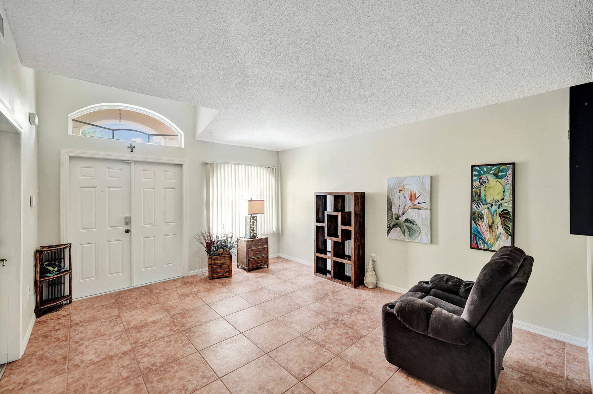 226 SW 206TH Avenue, Pembroke Pines, FL 33029 50-web-or-mls-DSC02909