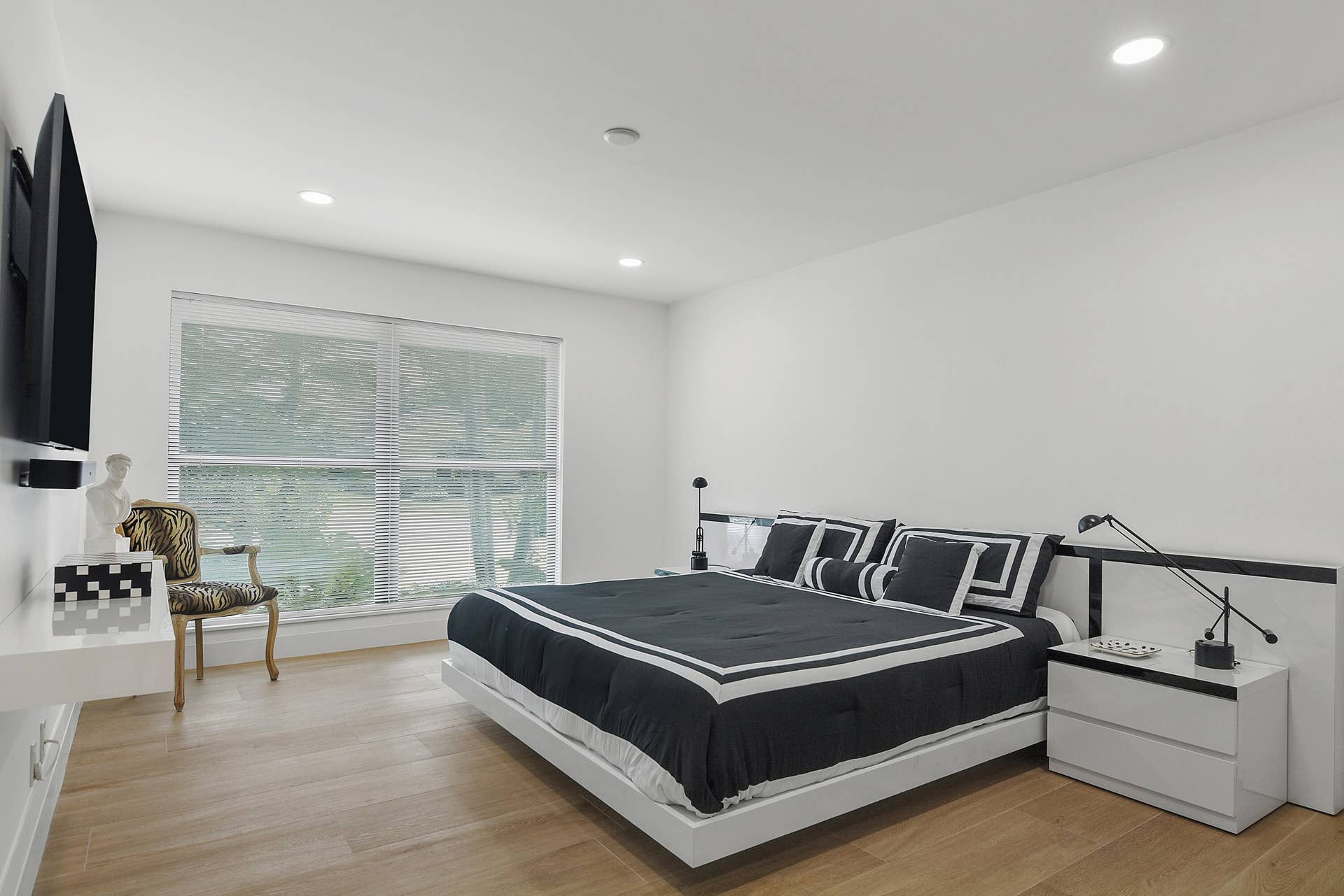 3Rd bedroom with ensuite bath