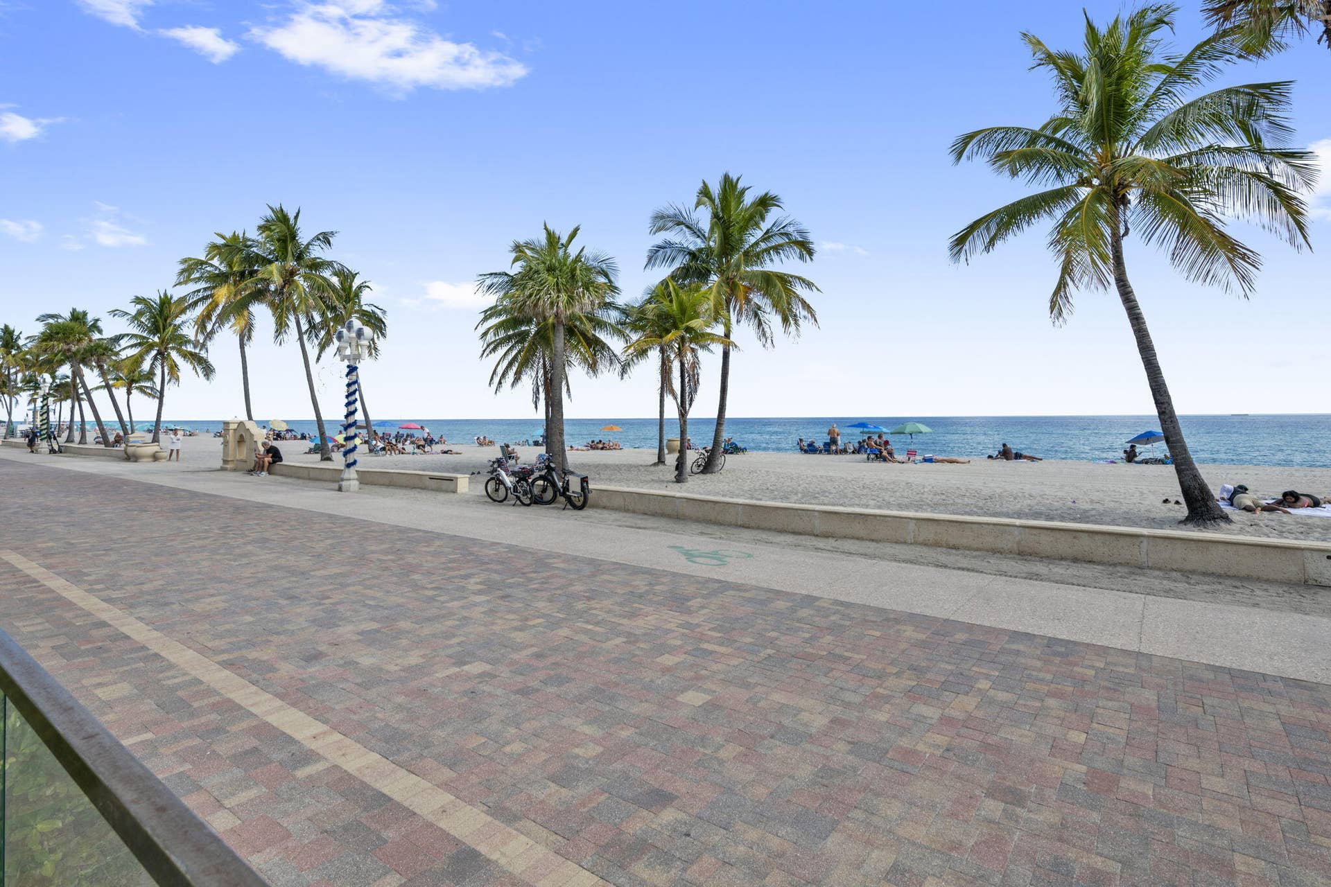2201 N SURF Road, #1, Hollywood, FL 33019 19-web-or-mls-DSC_0048