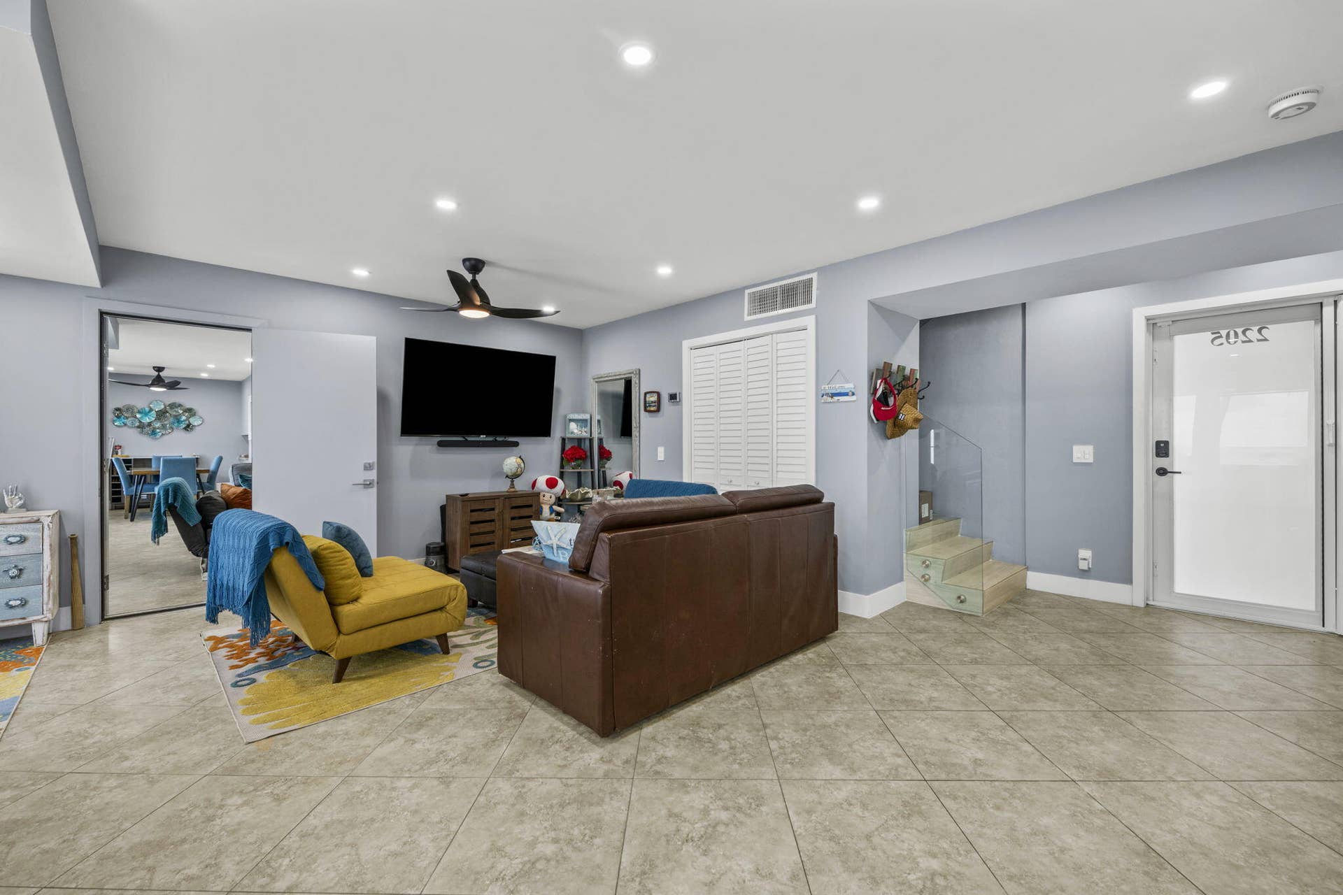 2201 N SURF Road, #1, Hollywood, FL 33019 68-web-or-mls-DSC_9999