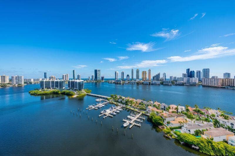 7000 Island Boulevard, #2905, Aventura, FL 33160 7000 Island Blvd (View4)