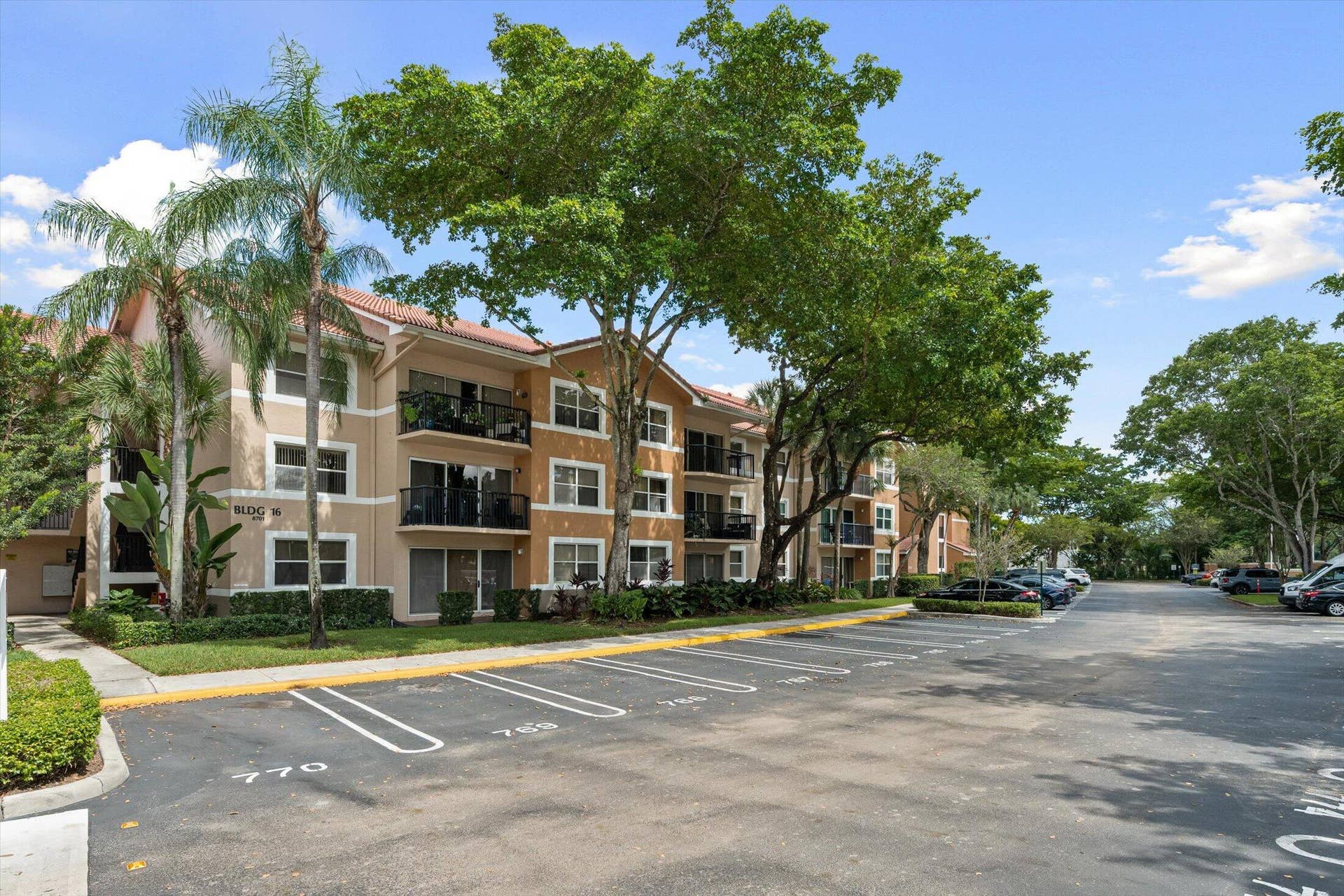 8701 Wiles Road, #306, Coral Springs, FL 33067 Front of Building