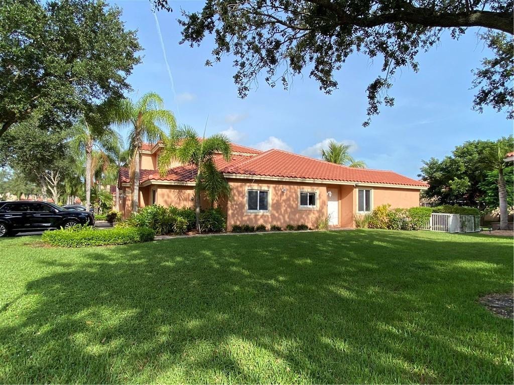 12603 NW 56TH Drive, Coral Springs, FL 33076 Photo 5