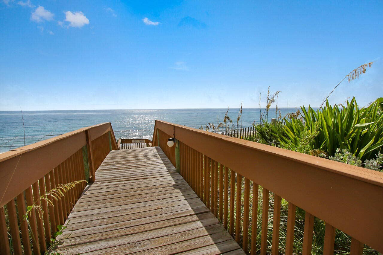 5540 N Ocean Drive, #7B, Riviera Beach, FL 33404 IMG_4852