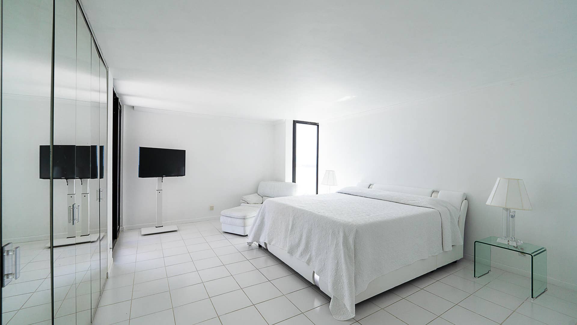 5540 N Ocean Drive, #7B, Riviera Beach, FL 33404 IMG_4844 2
