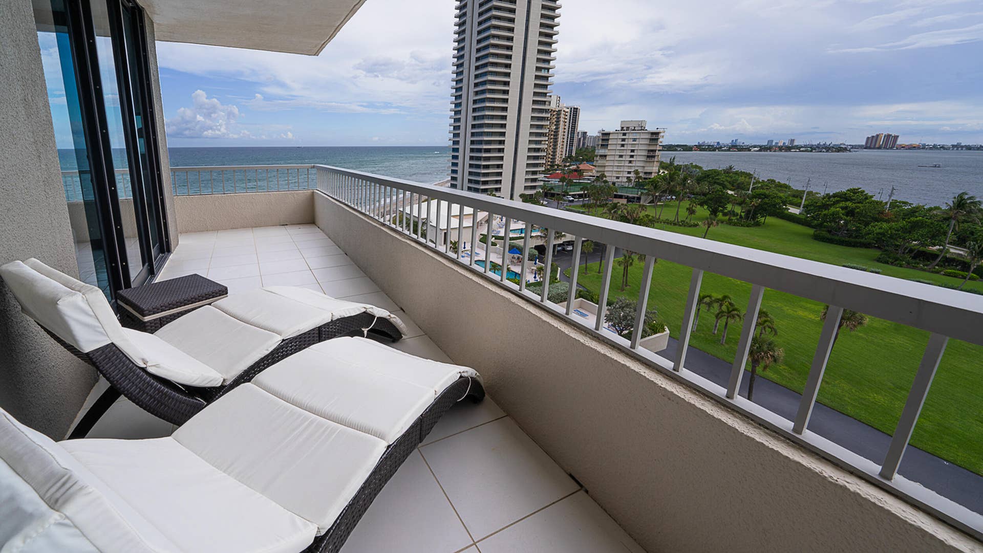5540 N Ocean Drive, #7B, Riviera Beach, FL 33404 IMG_4849 2