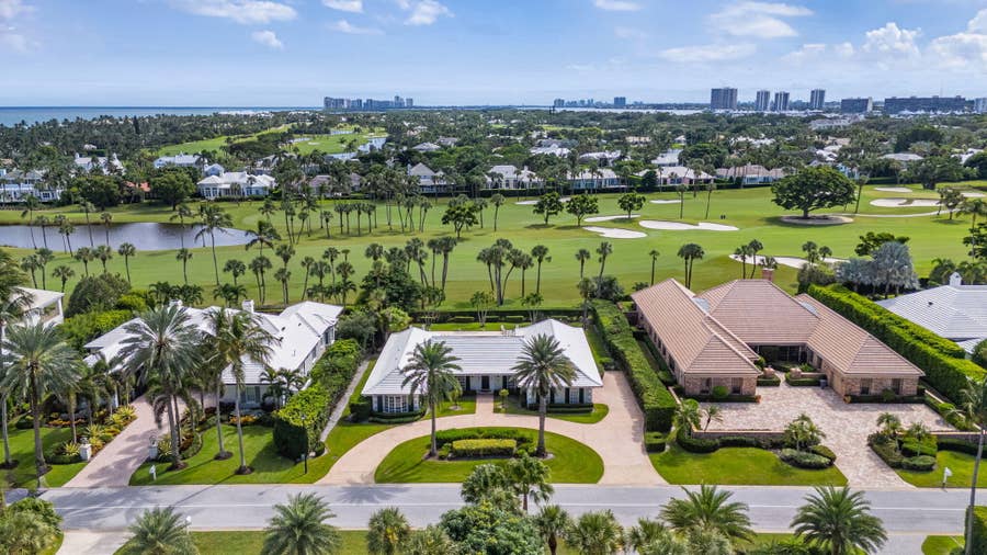 Property photo for 934 Palm Way, North Palm Beach, FL