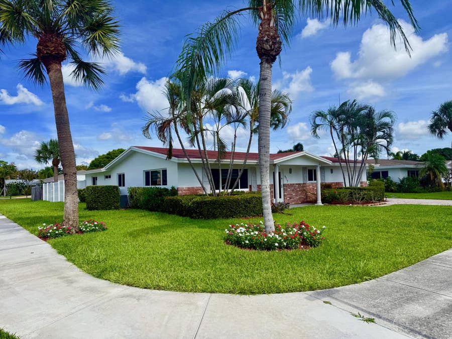 Property photo for 617 SE 8th Avenue, Deerfield Beach, FL