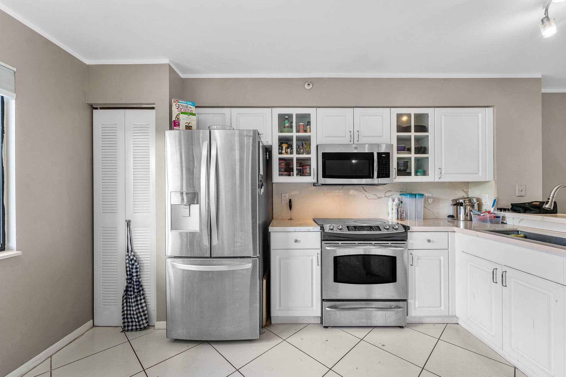 2205 S CYPRESS BEND Drive, #302, Pompano Beach, Pompano Beach, FL 33069 005-2205SouthCypressBendDrive-PompanoBea
