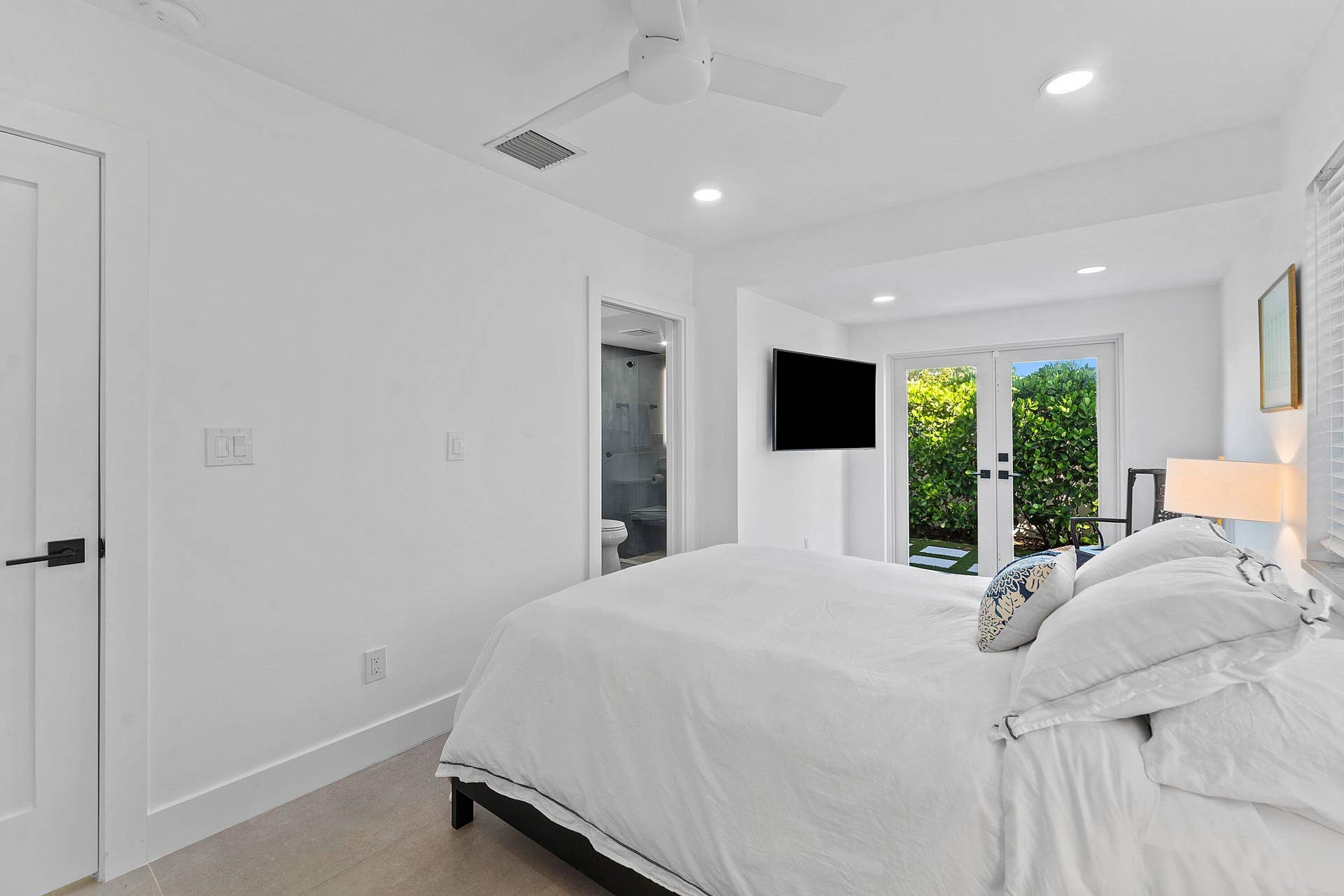 375 LINDA Lane, West Palm Beach, FL 33405 Master Bedroom