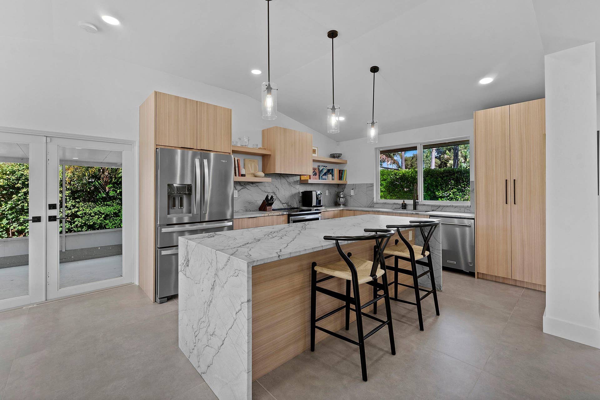 375 LINDA Lane, West Palm Beach, FL 33405 Kitchen