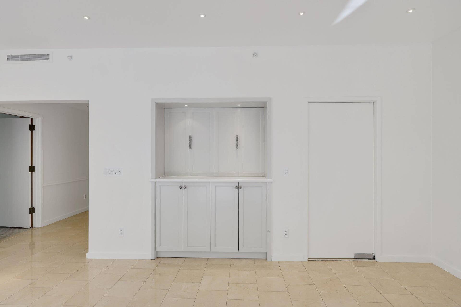 Exterior Facade of Kitchen/Dining