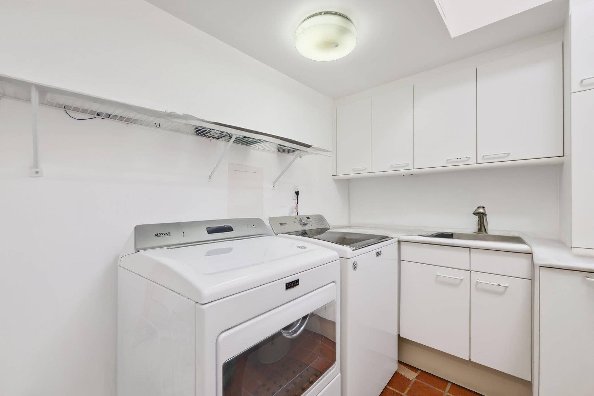 Utility/Laundry Room with Sink