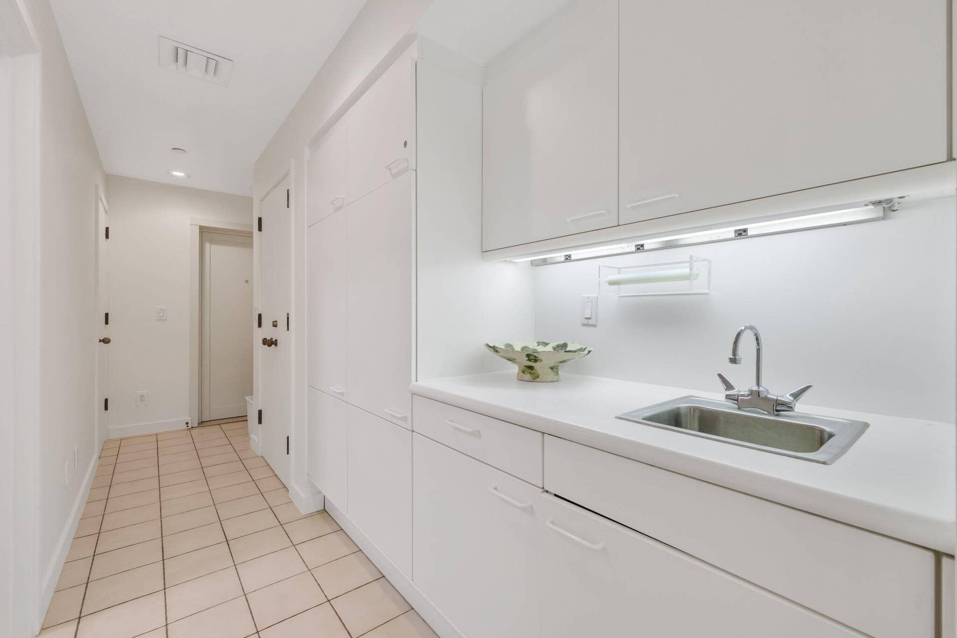 Butler's Pantry/Service Quarters/Pantry