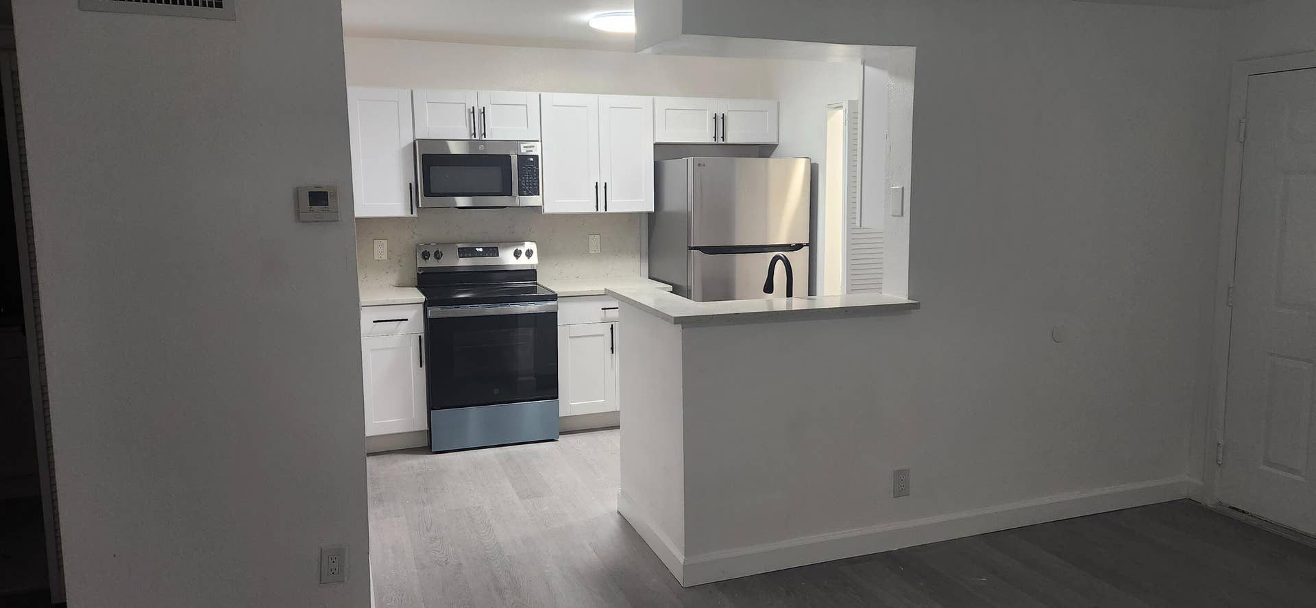 4045 W McNab Road, #201 G, Pompano Beach, FL 33069 Kitchen 1