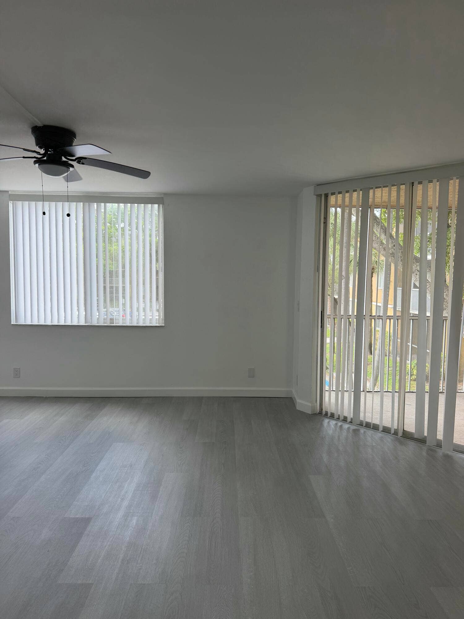 4045 W McNab Road, #201 G, Pompano Beach, FL 33069 Living 5
