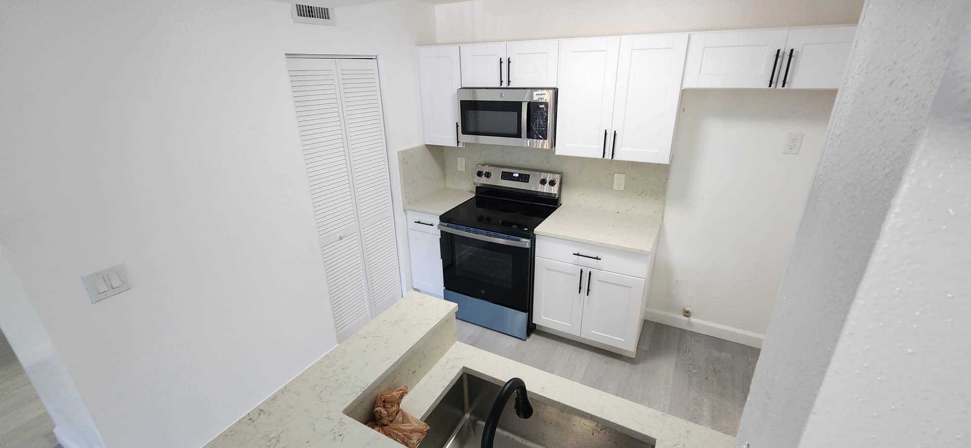 4045 W McNab Road, #201 G, Pompano Beach, FL 33069 Kitchen 5