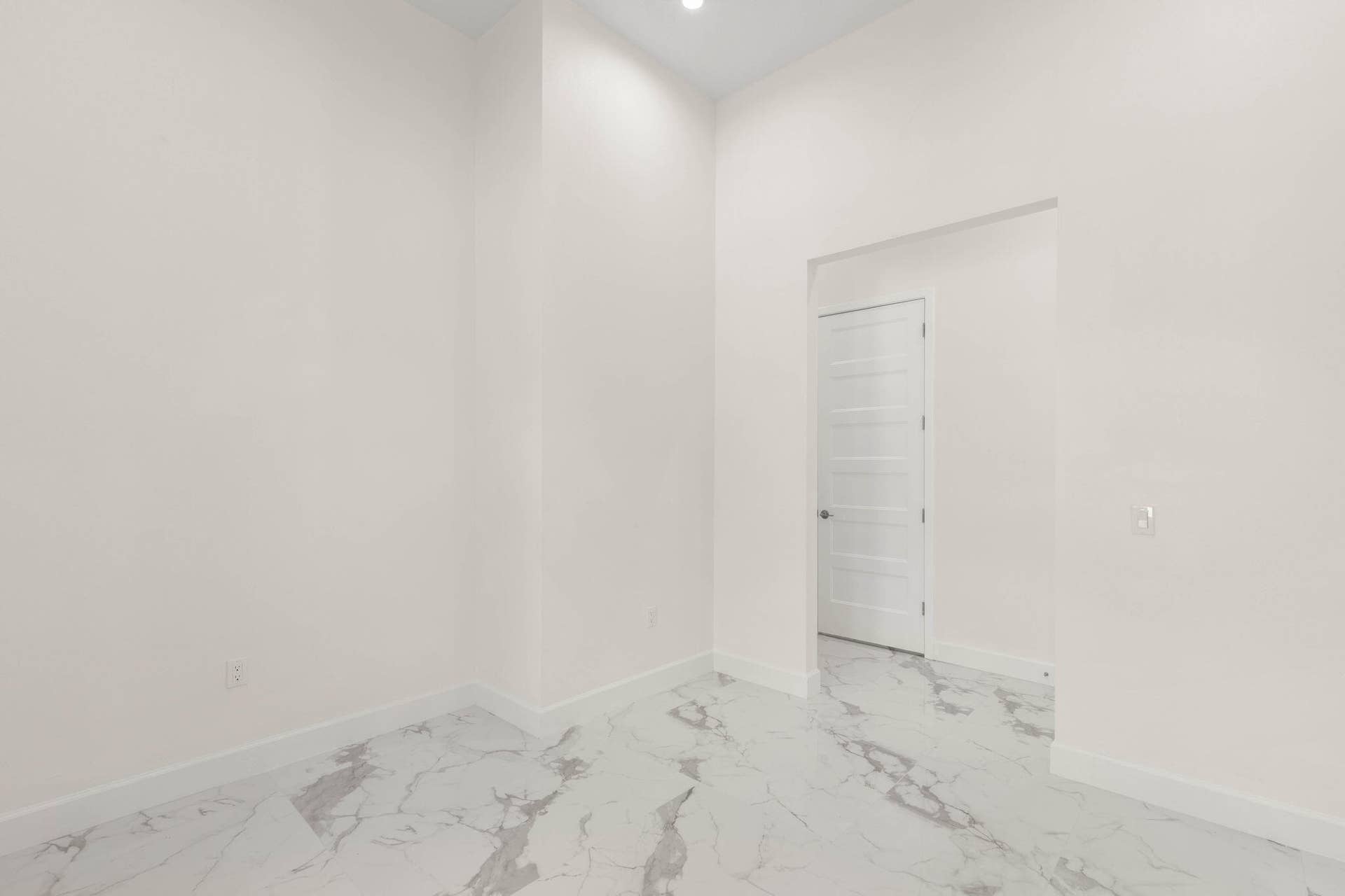 30-web-or-mls-116 Longview Way N-27